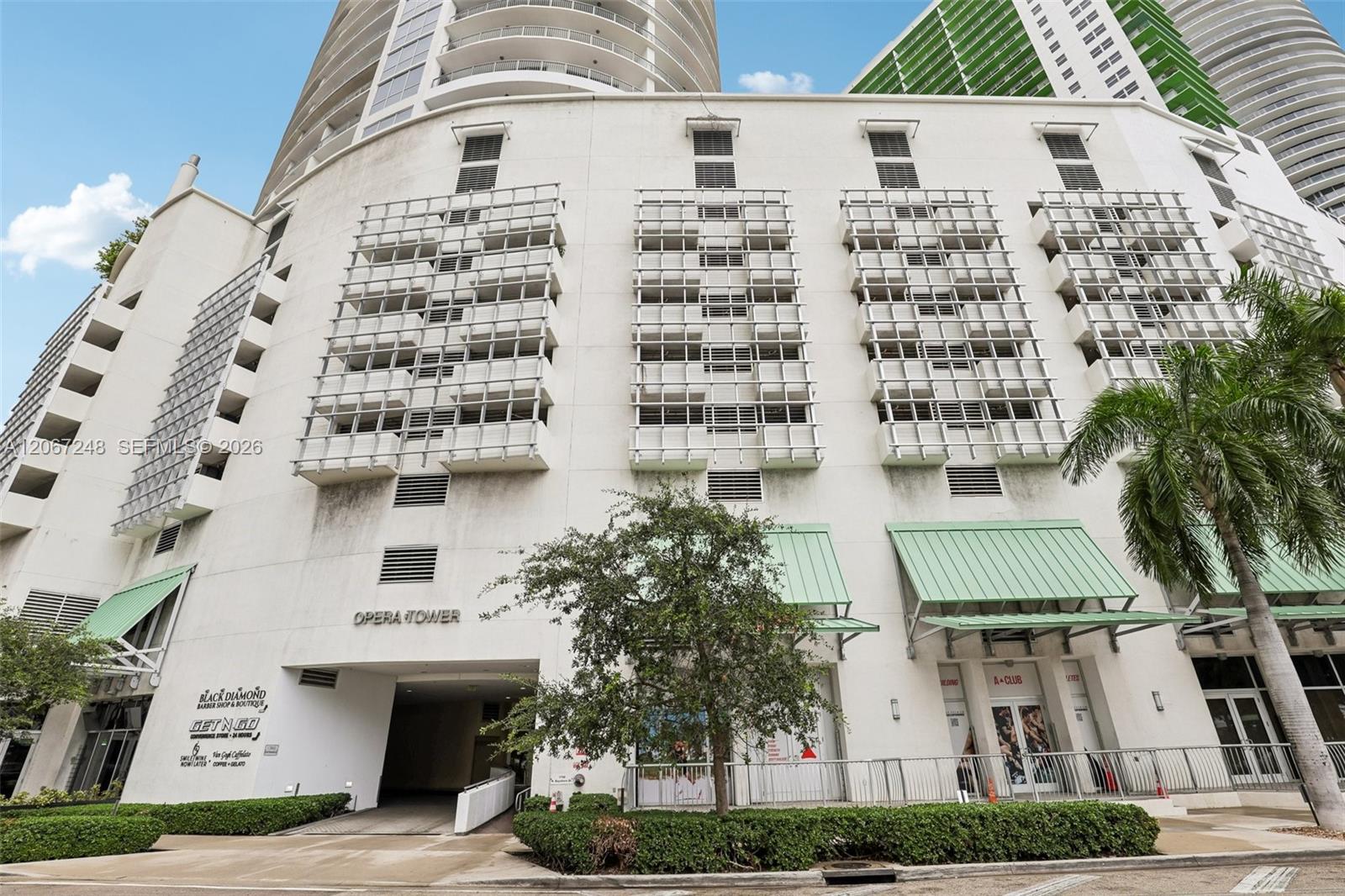 Photo of 1750 N Bayshore Drive 3207 #3207 listing for Sale