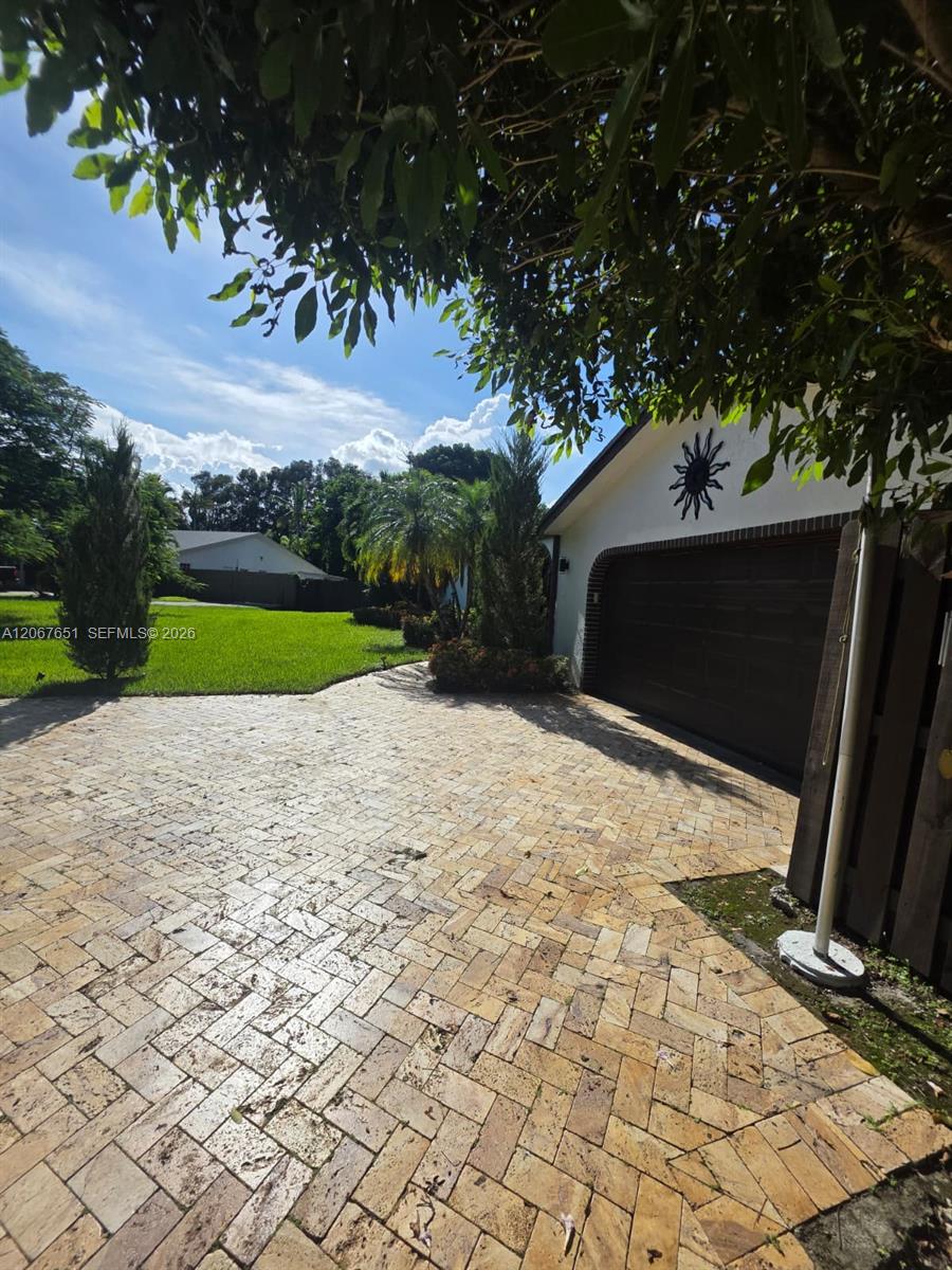 Photo of #A12067651 listing for Sale