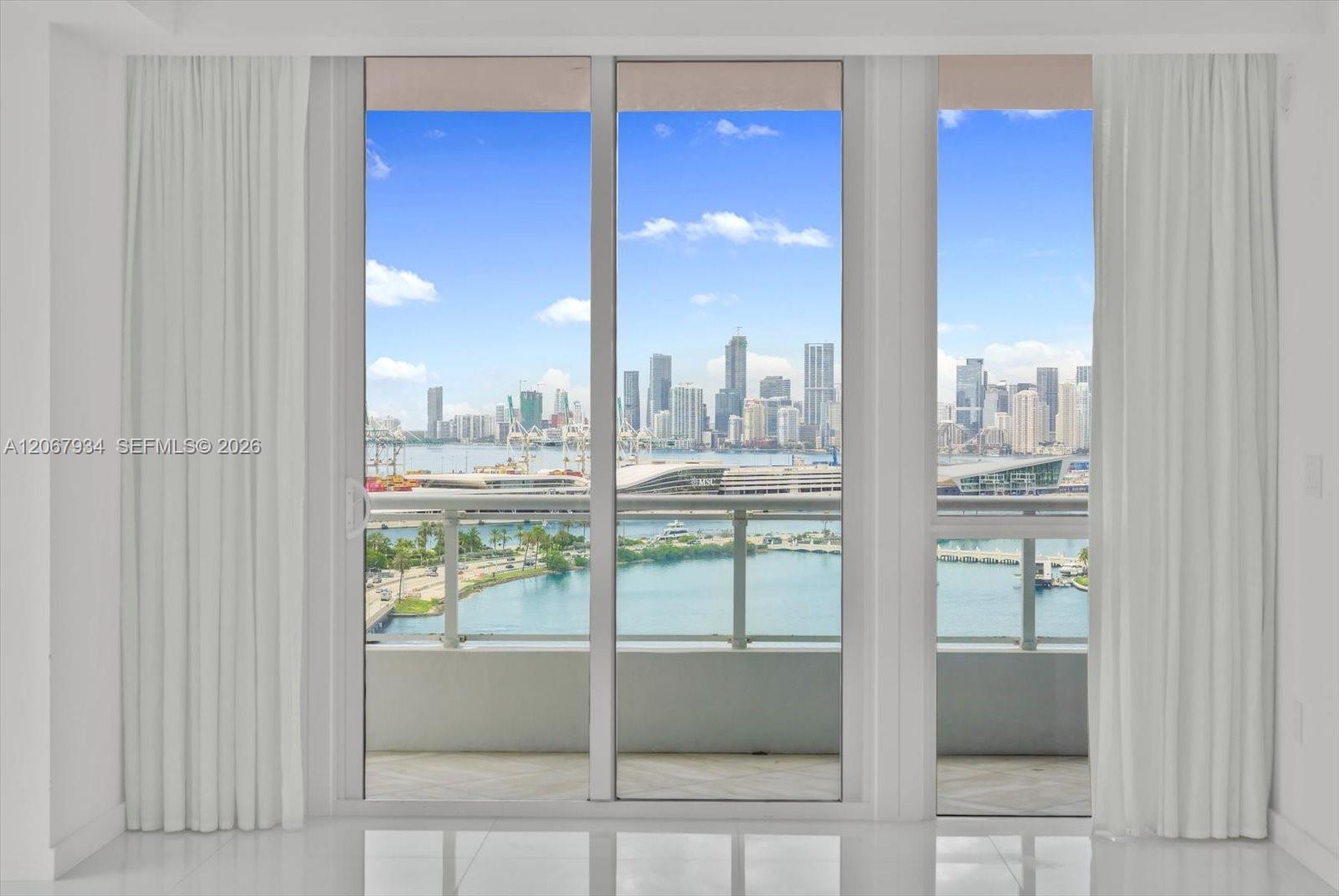 Photo of 520 West Avenue 2101 #2101 listing for Sale