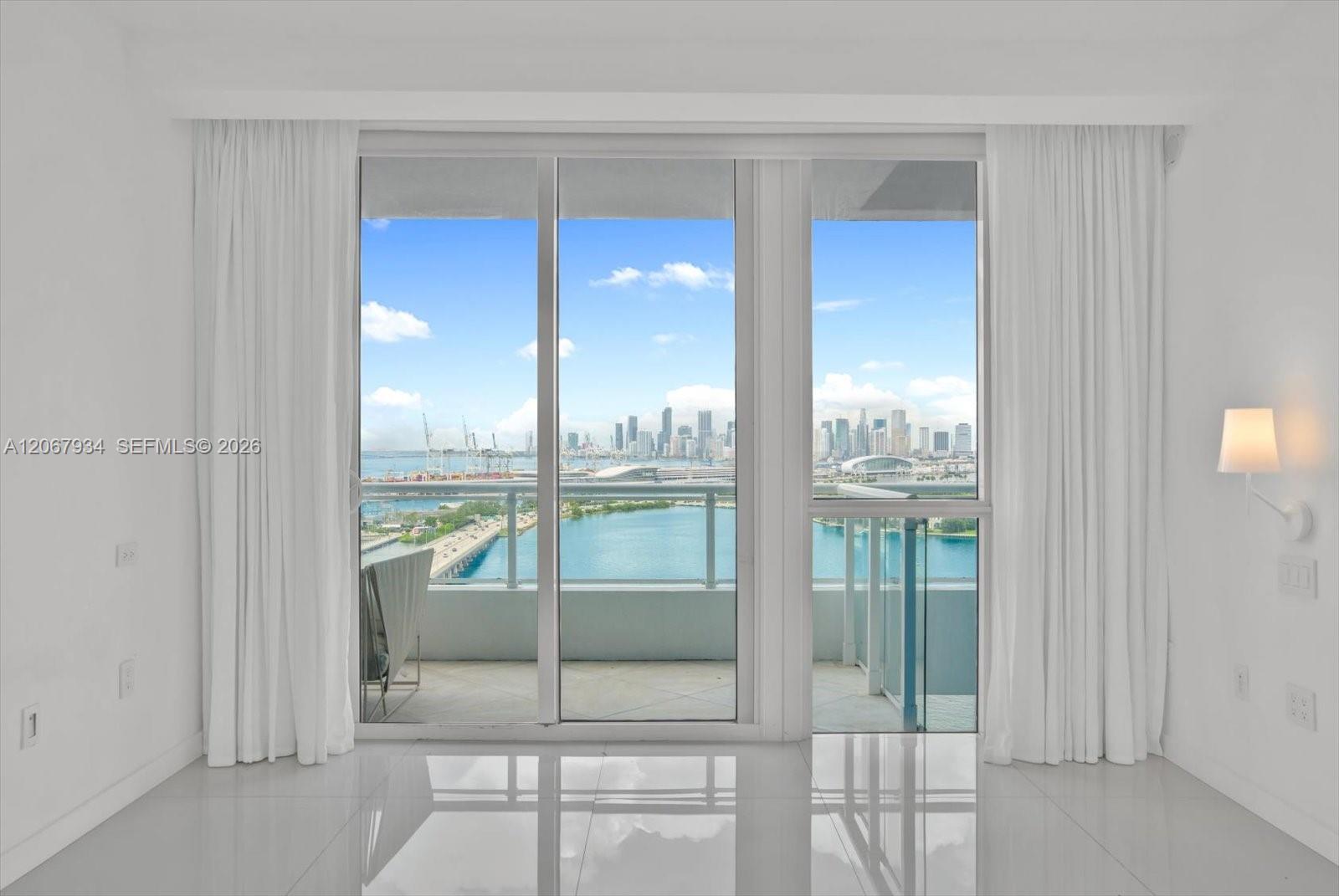 Photo of 520 West Avenue 2101 #2101 listing for Sale