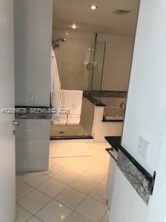 Photo of 540 West Avenue 713 #713 listing for Sale