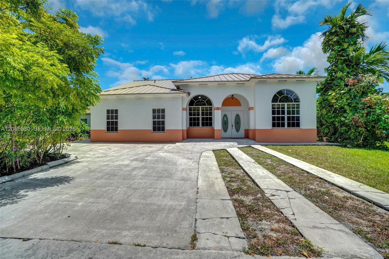 Photo of #A12065980 listing for Sale