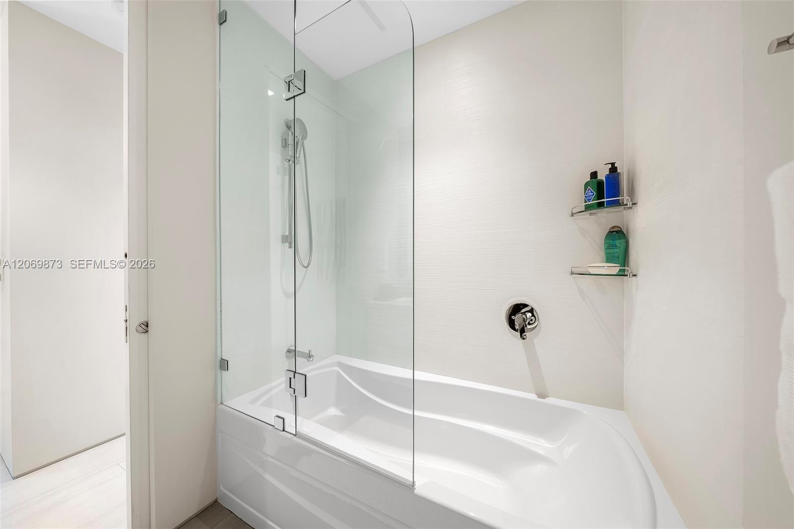 Photo of 100 S Pointe Drive 1409 #1409 listing for Sale