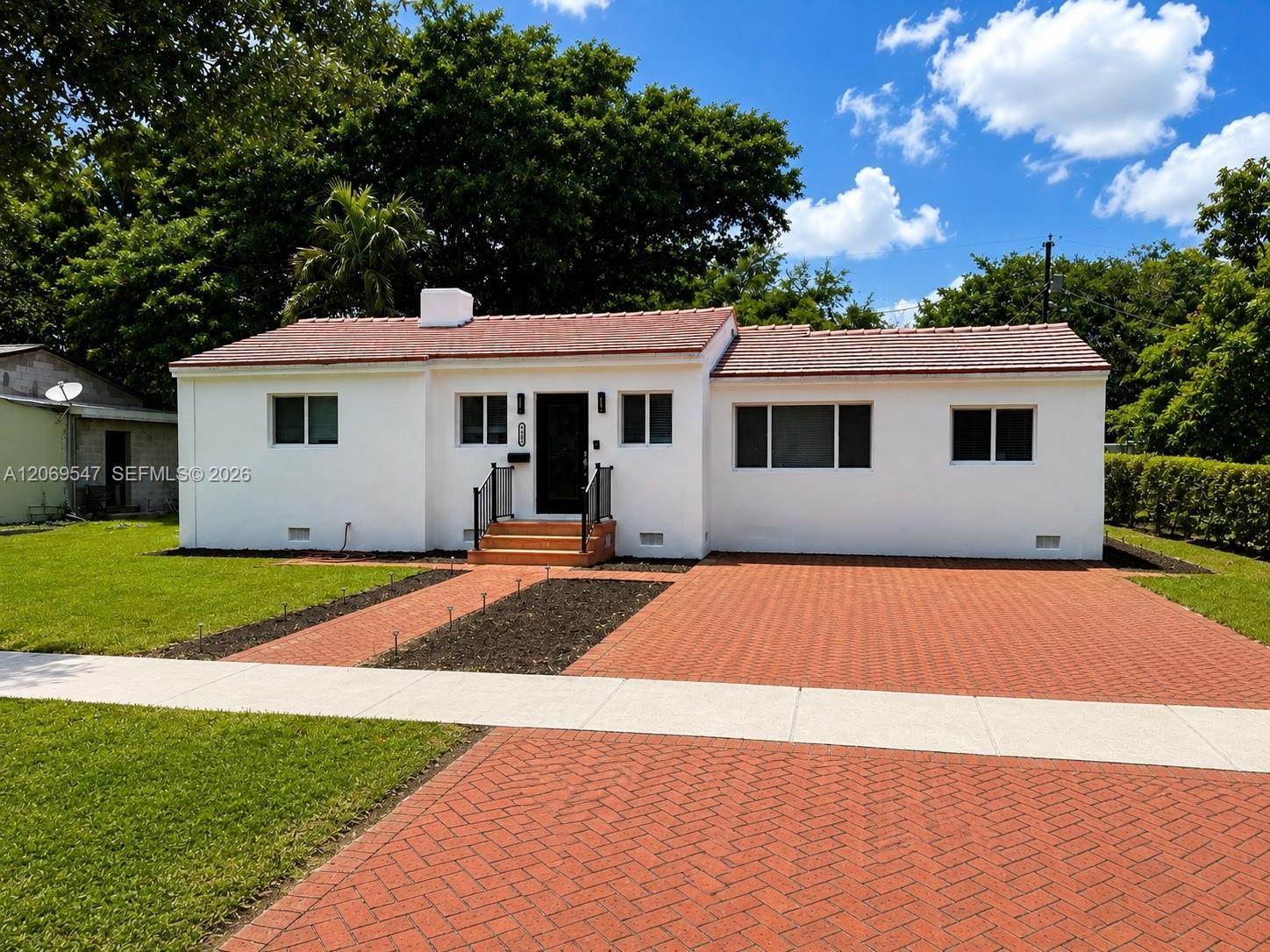 Photo of #A12069547 listing for Sale