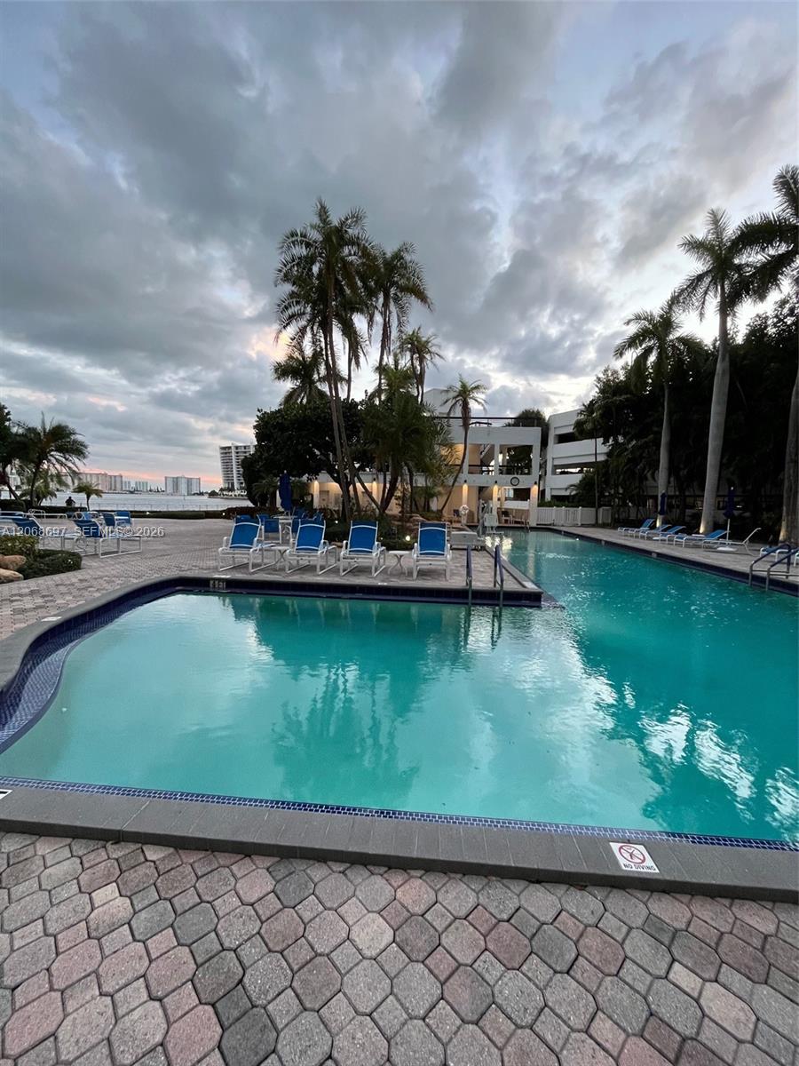 Photo of 3600 Mystic Pointe Drive 1010 #1010 listing for Sale