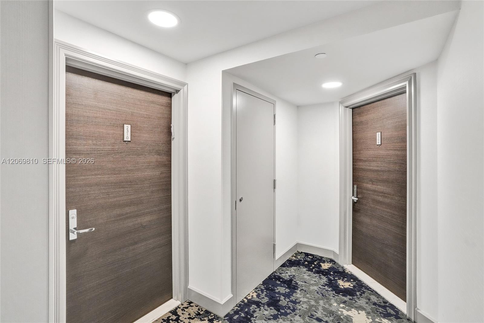 Photo of 21205 Yacht Club Drive 2310 #2310 listing for Sale