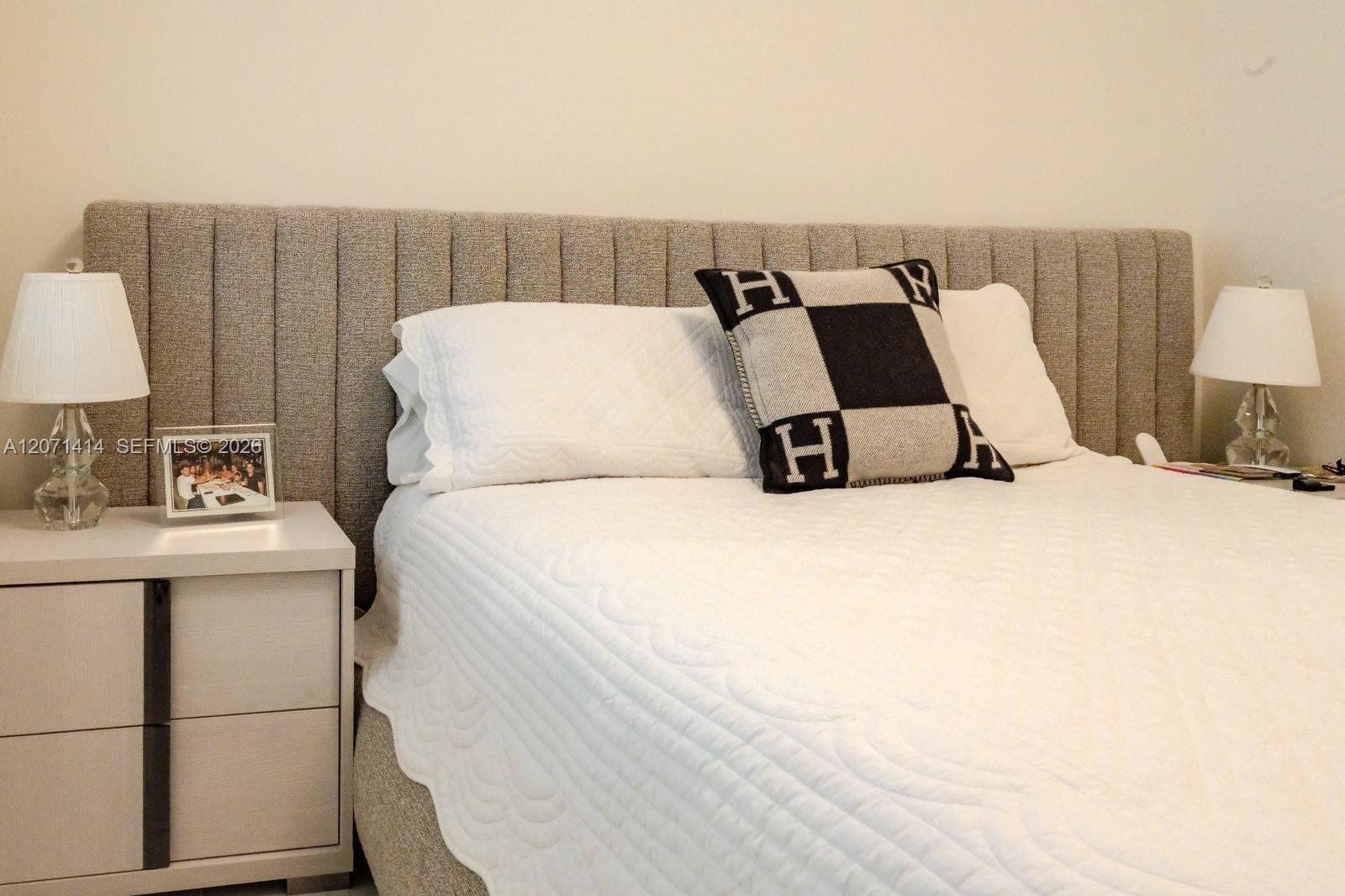 Photo of 700 NE 24th Street 1506 #1506 listing for Sale