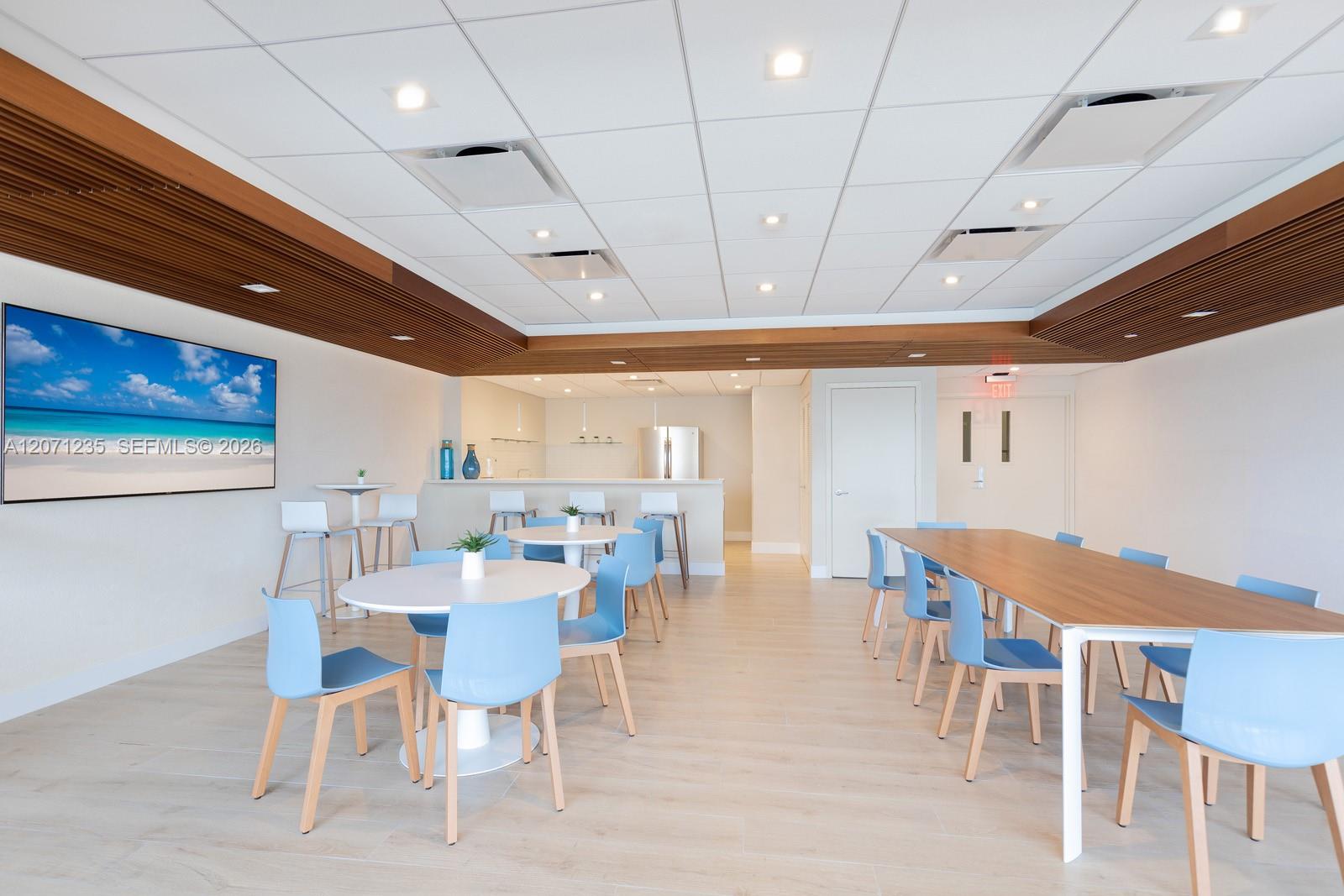 Photo of 1800 Sunset Harbour Drive 2409 #2409 listing for Sale