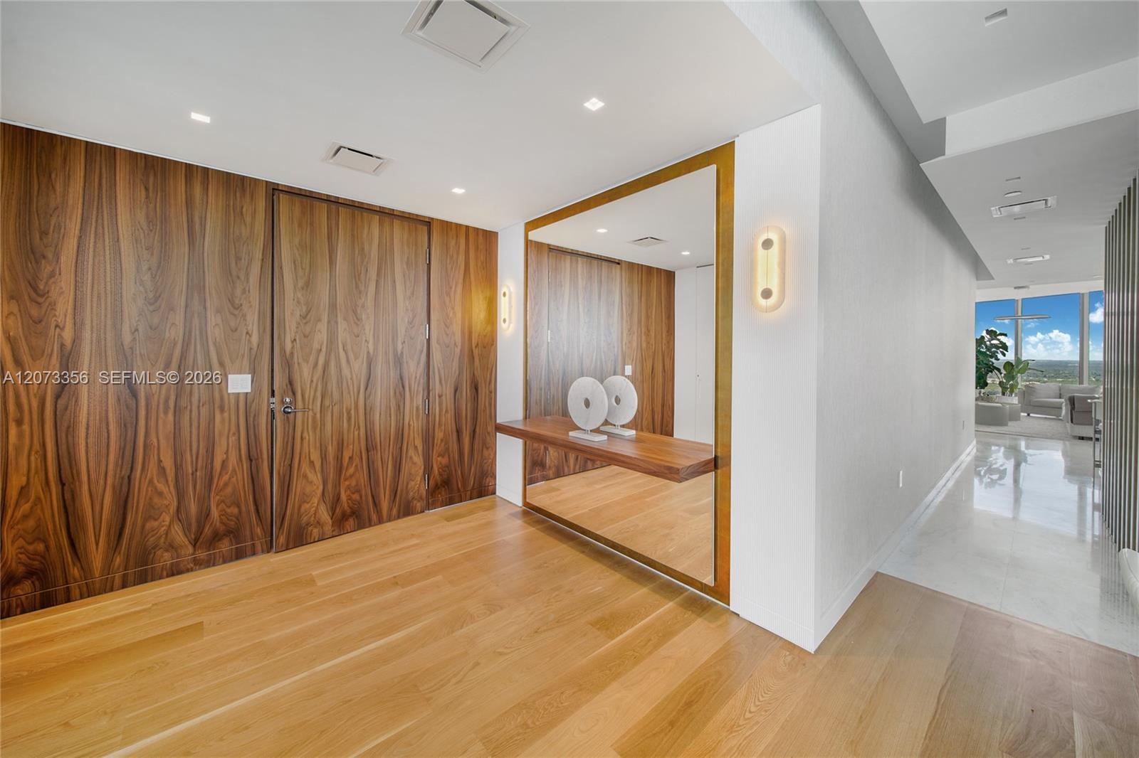 Photo of 15701 Collins Avenue 4101 #4101 listing for Sale