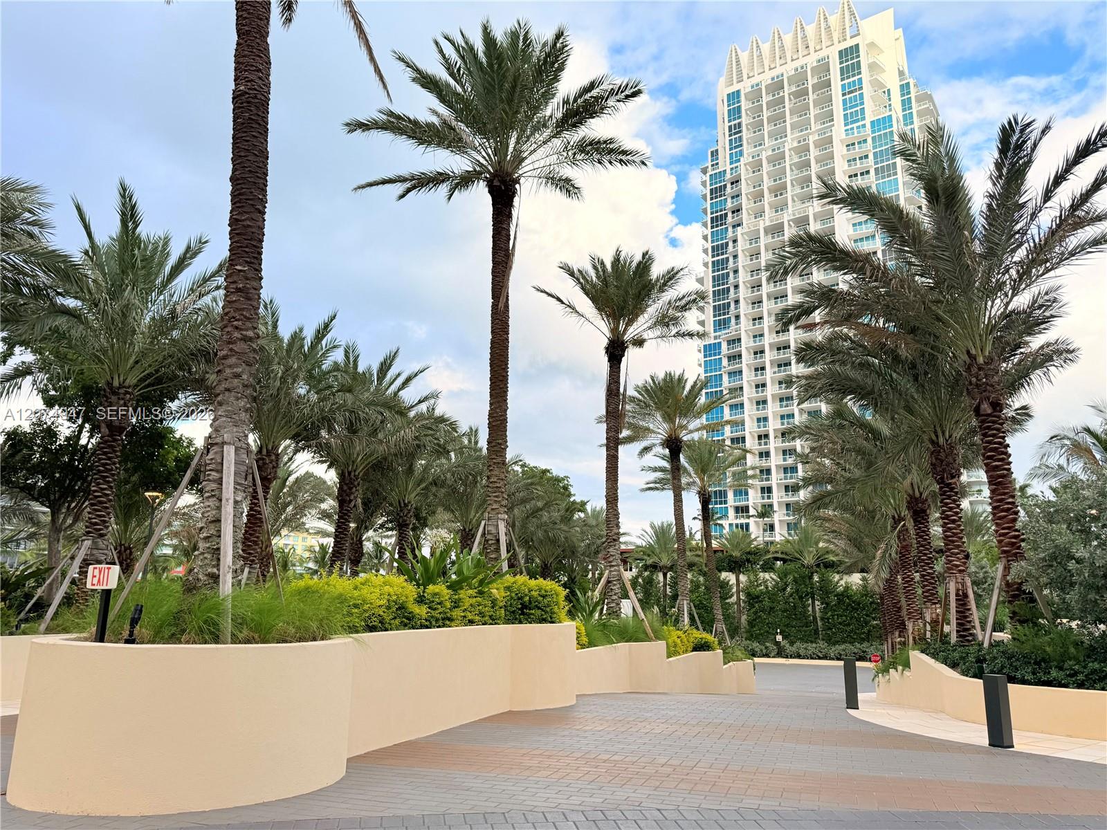 Photo of 400 S Pointe Drive 505 #505 listing for Sale