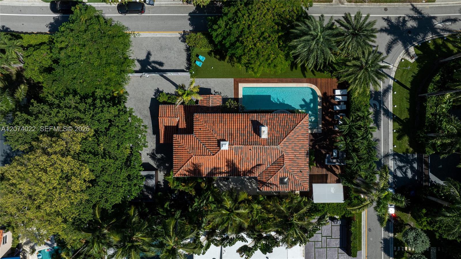 Photo of 140 N Hibiscus Drive # listing for Sale