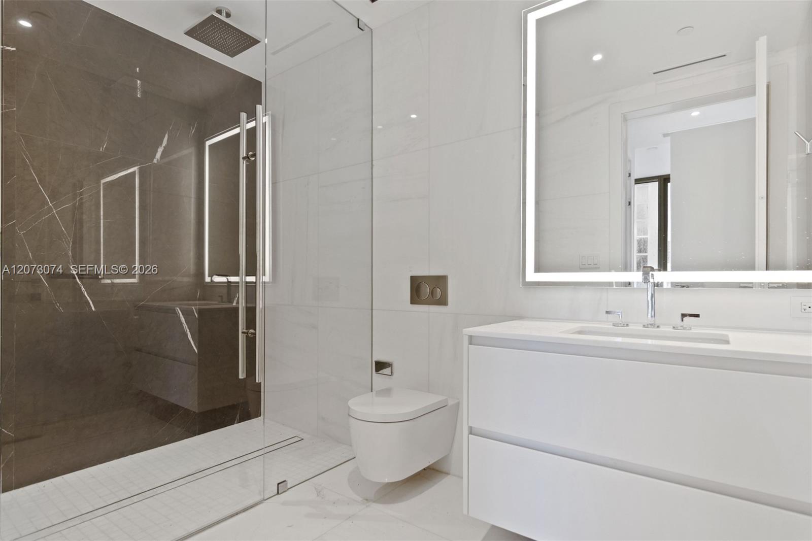 Photo of 300 Biscayne Boulevard Way 2608W #2608W listing for Sale