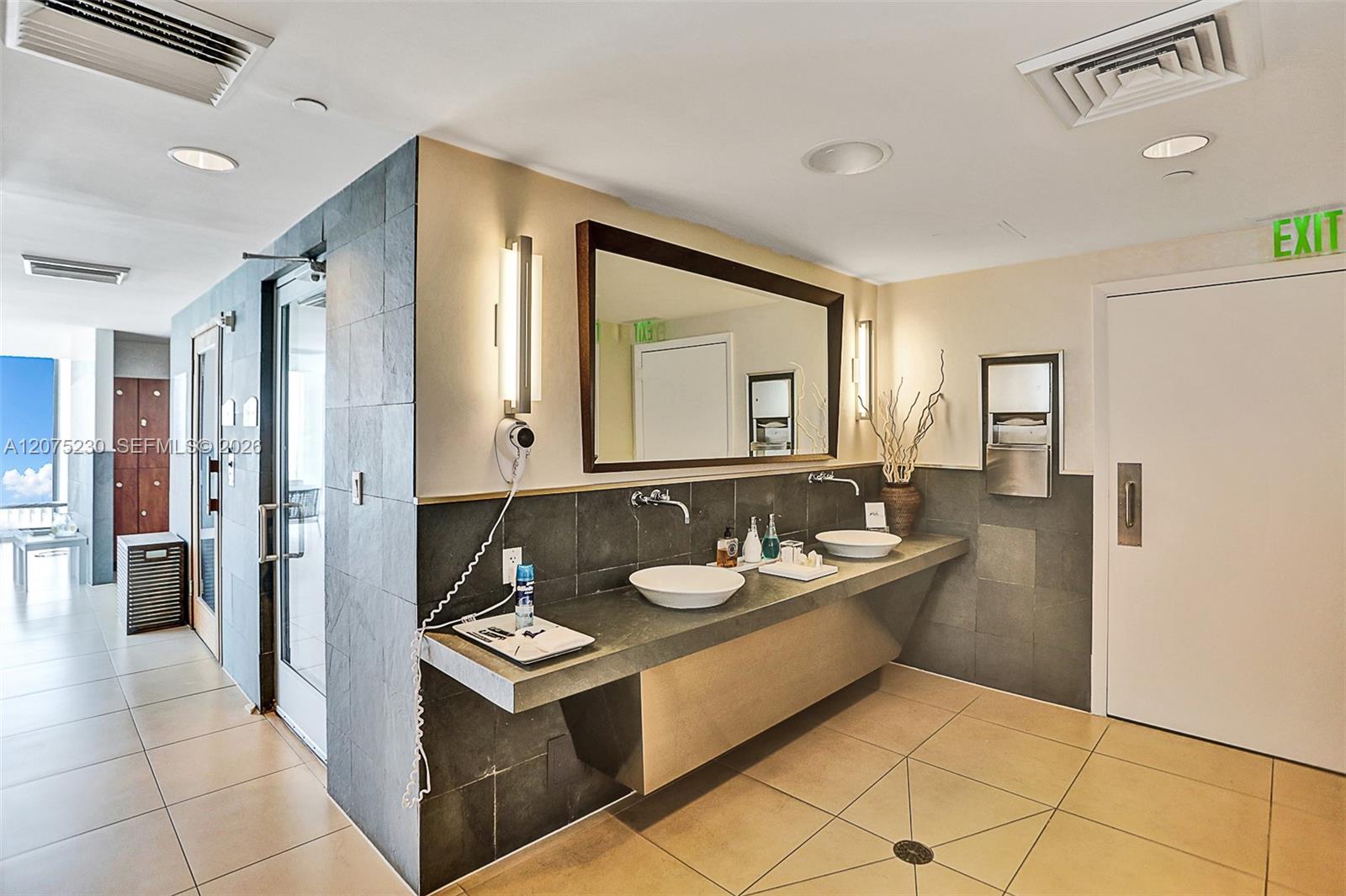 Photo of 17001 Collins Avenue 4102 #4102 listing for Sale