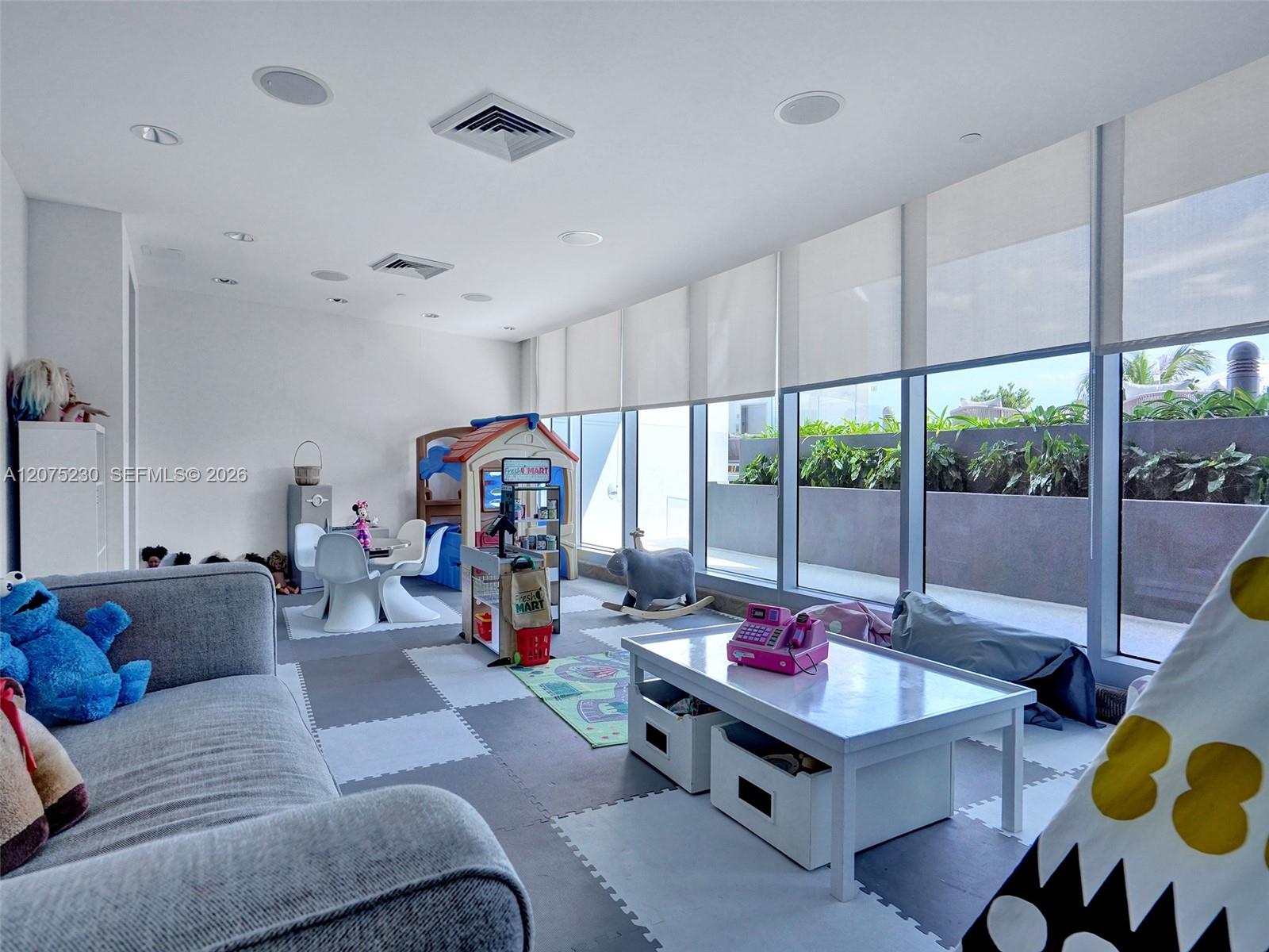 Photo of 17001 Collins Avenue 4102 #4102 listing for Sale
