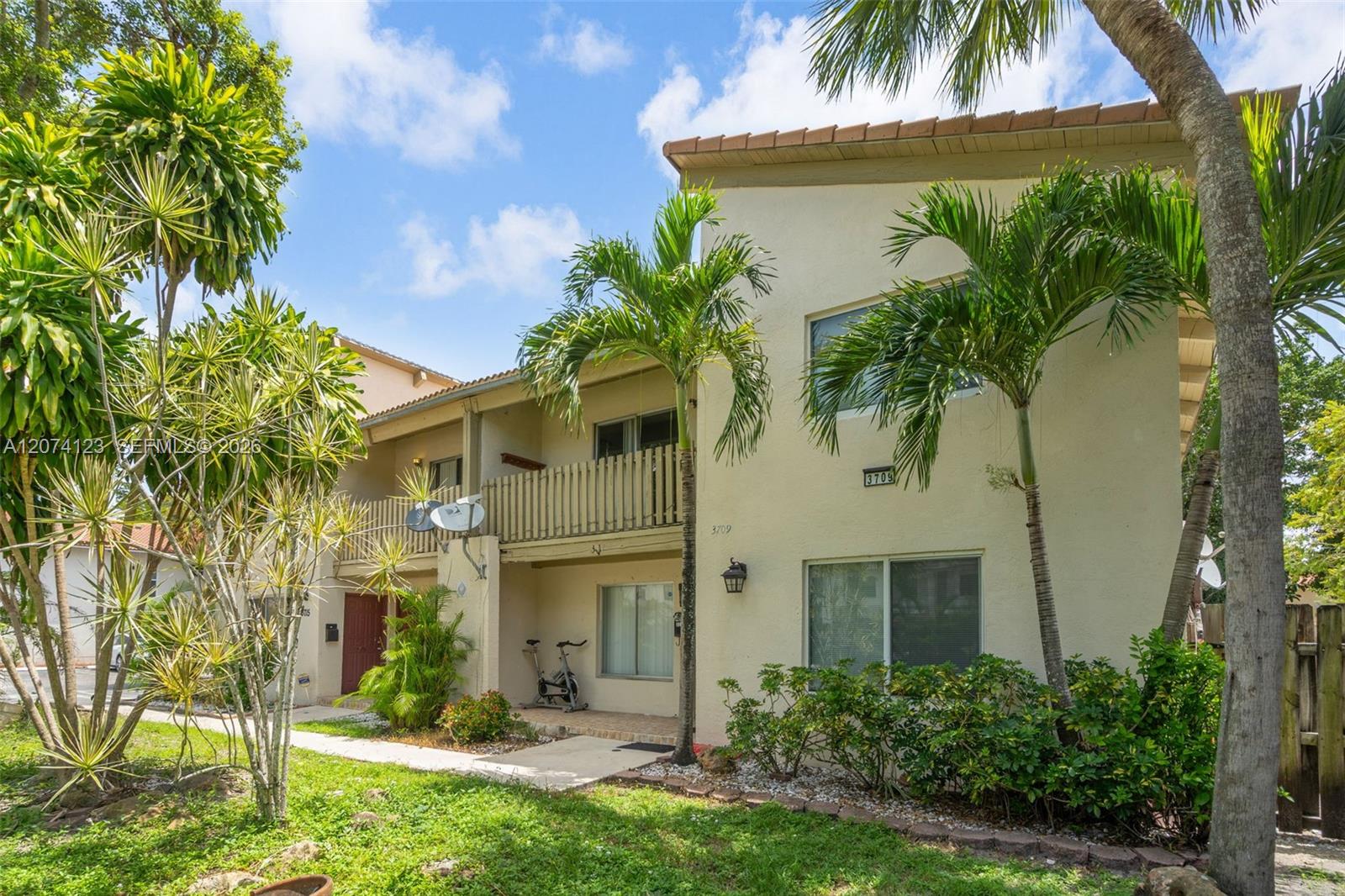 Photo of #A12074123 listing for Sale