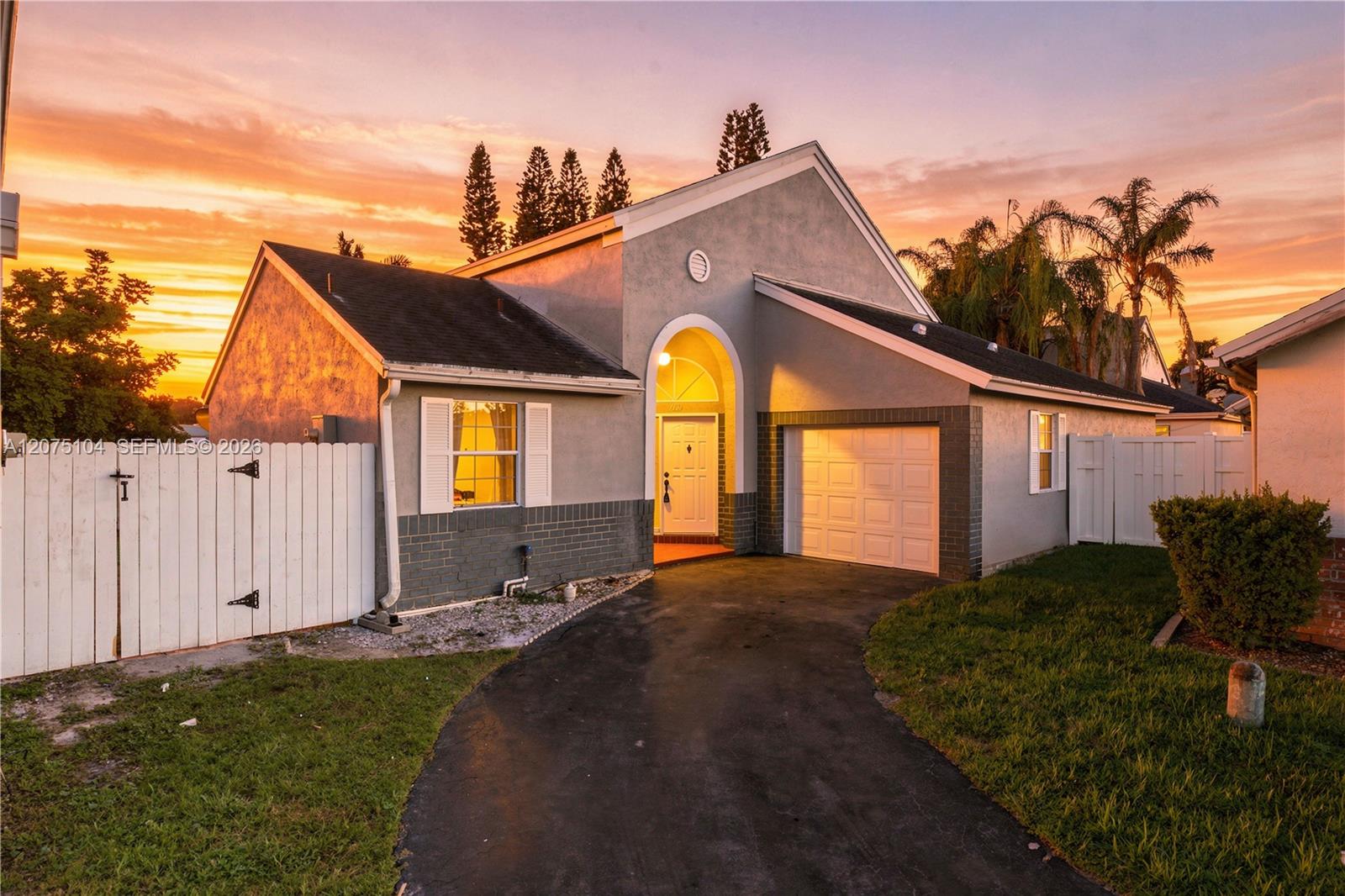 Photo of #A12075104 listing for Sale