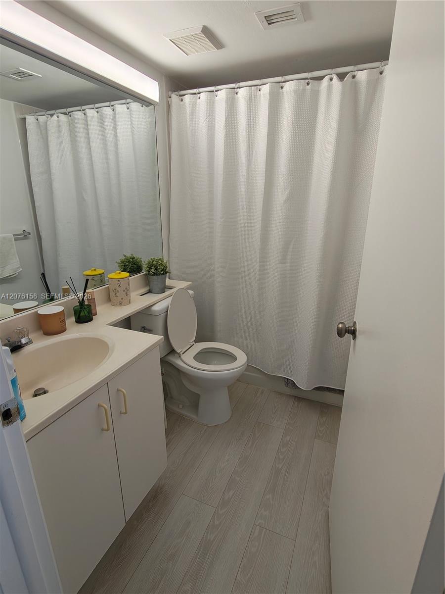 Photo of 3300 NE 192nd Street 1710 #1710 listing for Sale