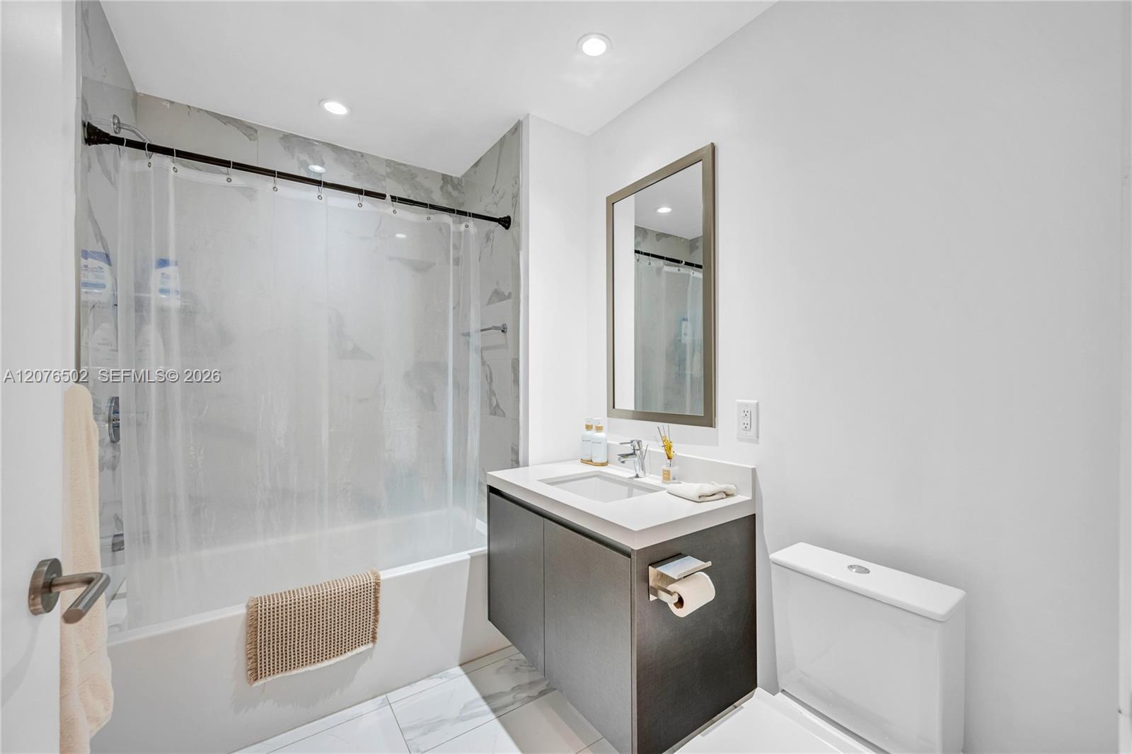 Photo of 851 NE 1st Avenue 2408 #2408 listing for Sale
