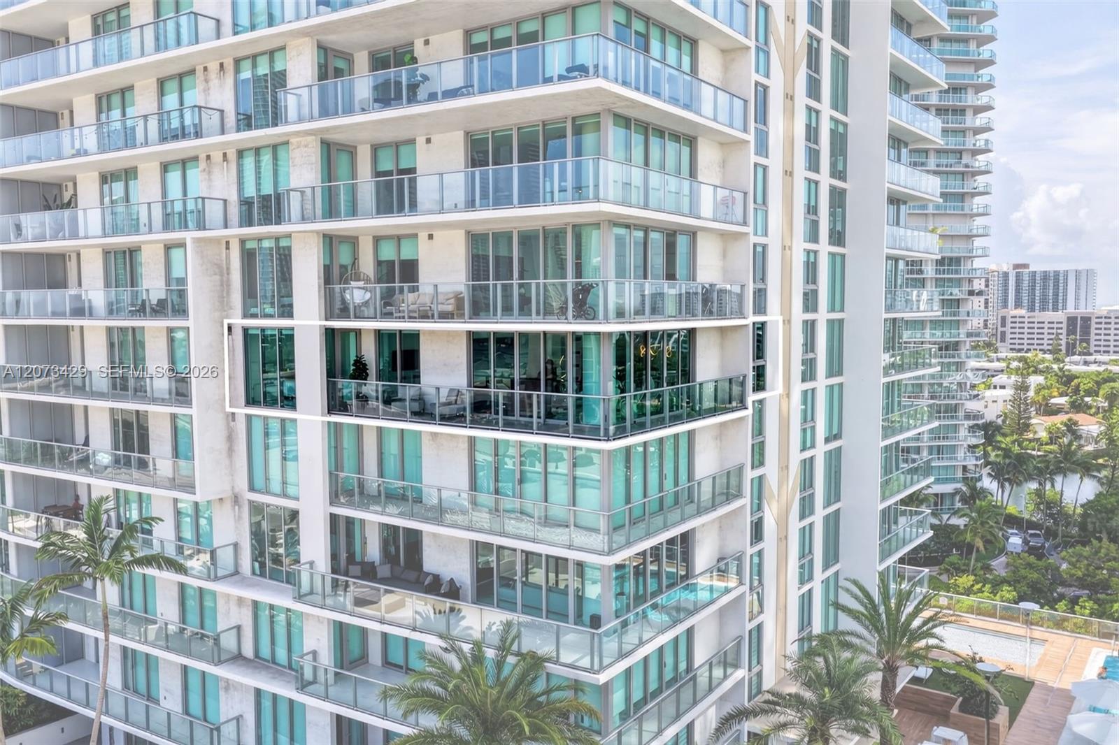 Photo of 300 Sunny Isles Boulevard 4-1007 #4-1007 listing for Sale