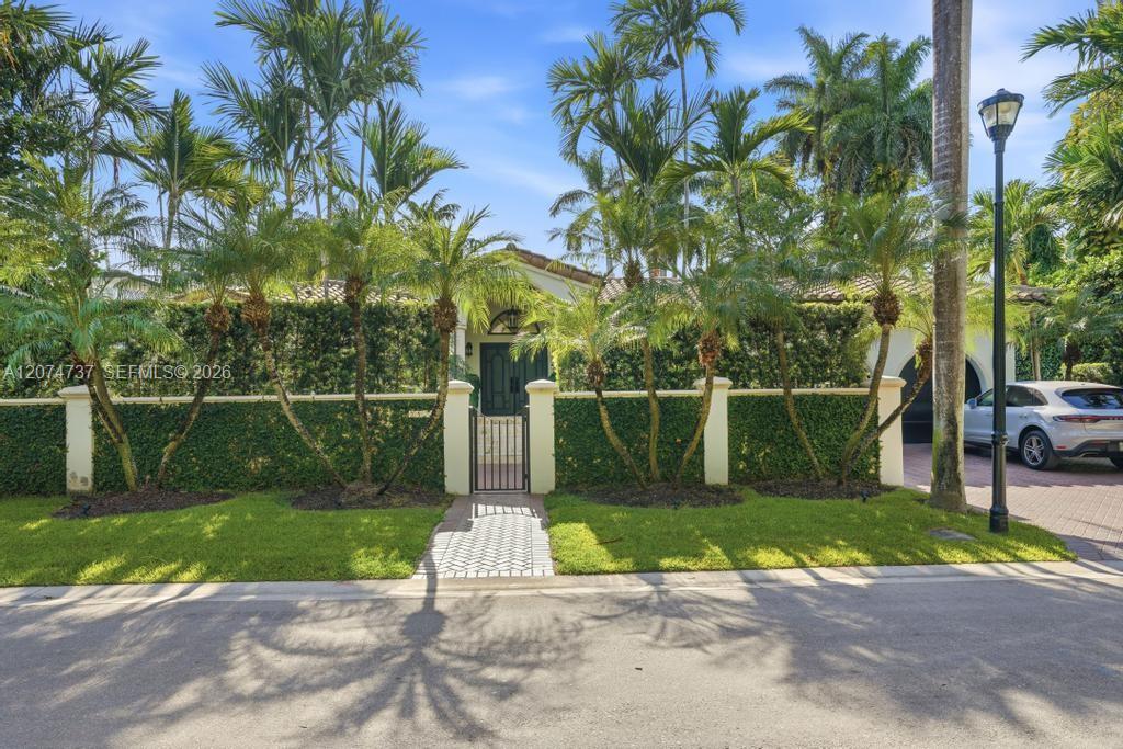 Photo of 2532 NW Lake Avenue # listing for Sale