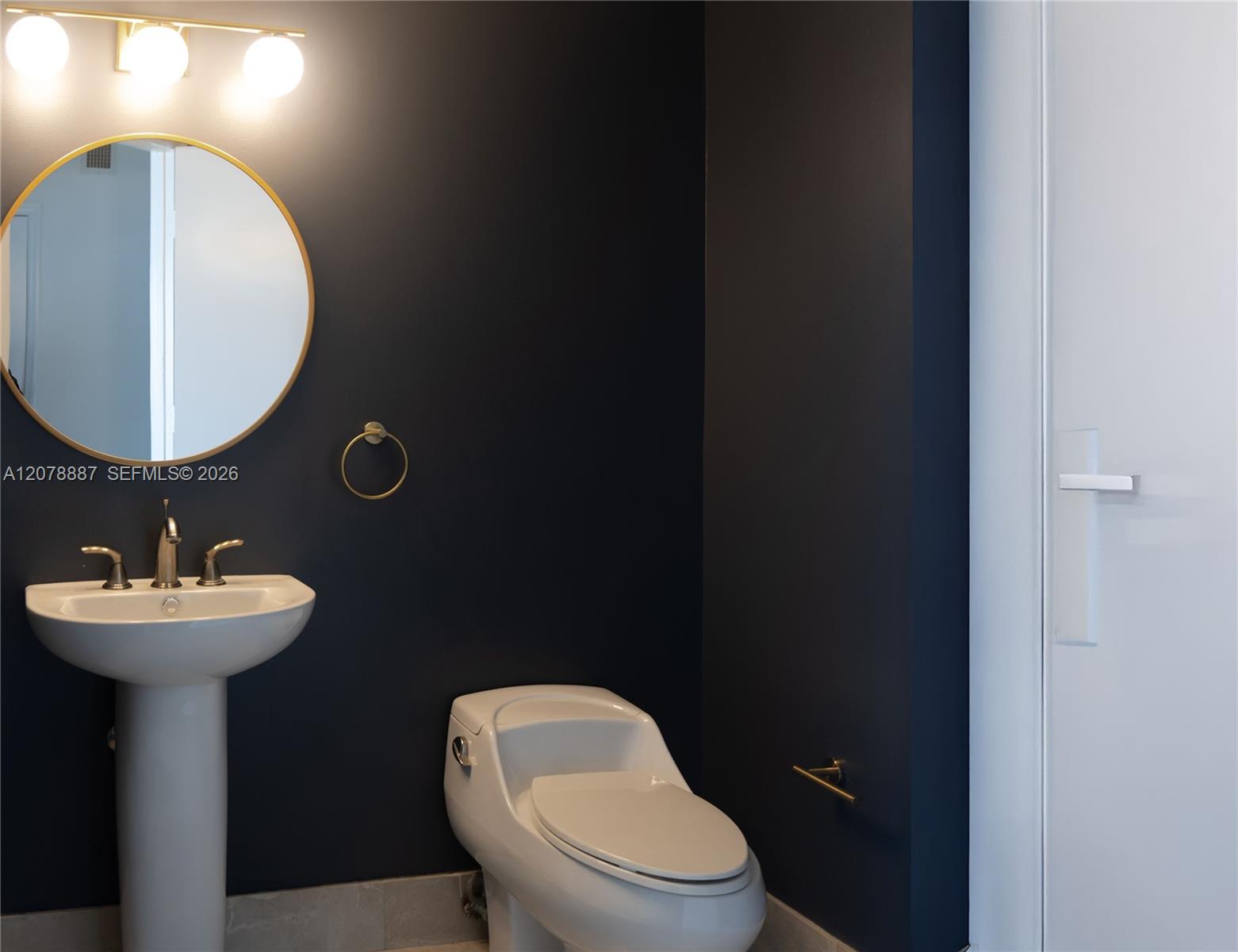 Photo of 3301 NE 183rd Street 1105 #1105 listing for Sale