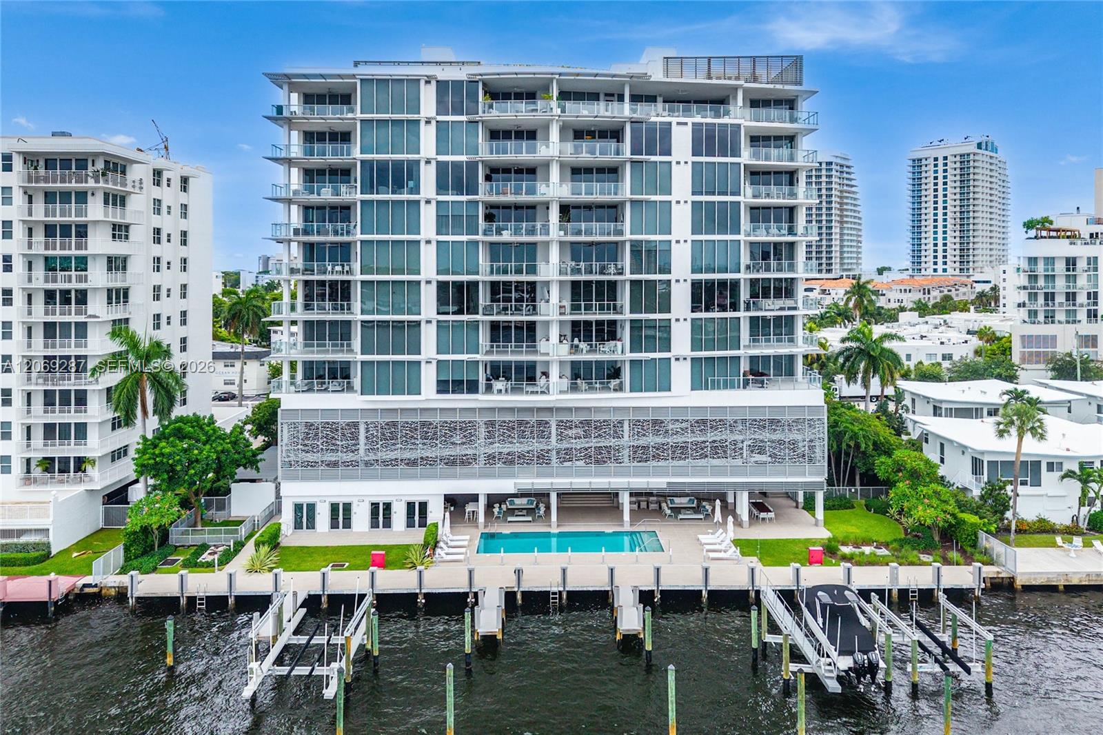 Photo of 435 Bayshore Drive 703 #703 listing for Sale