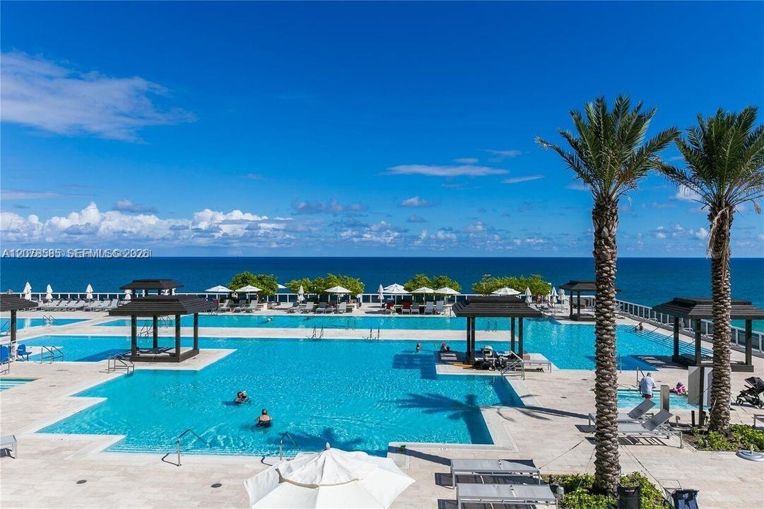 Photo of 1850 S Ocean Drive 909 #909 listing for Sale