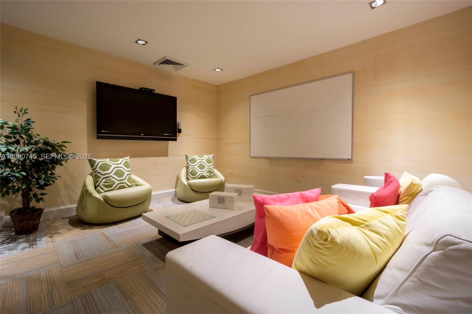Photo of 951 Brickell Avenue 2407 #2407 listing for Sale