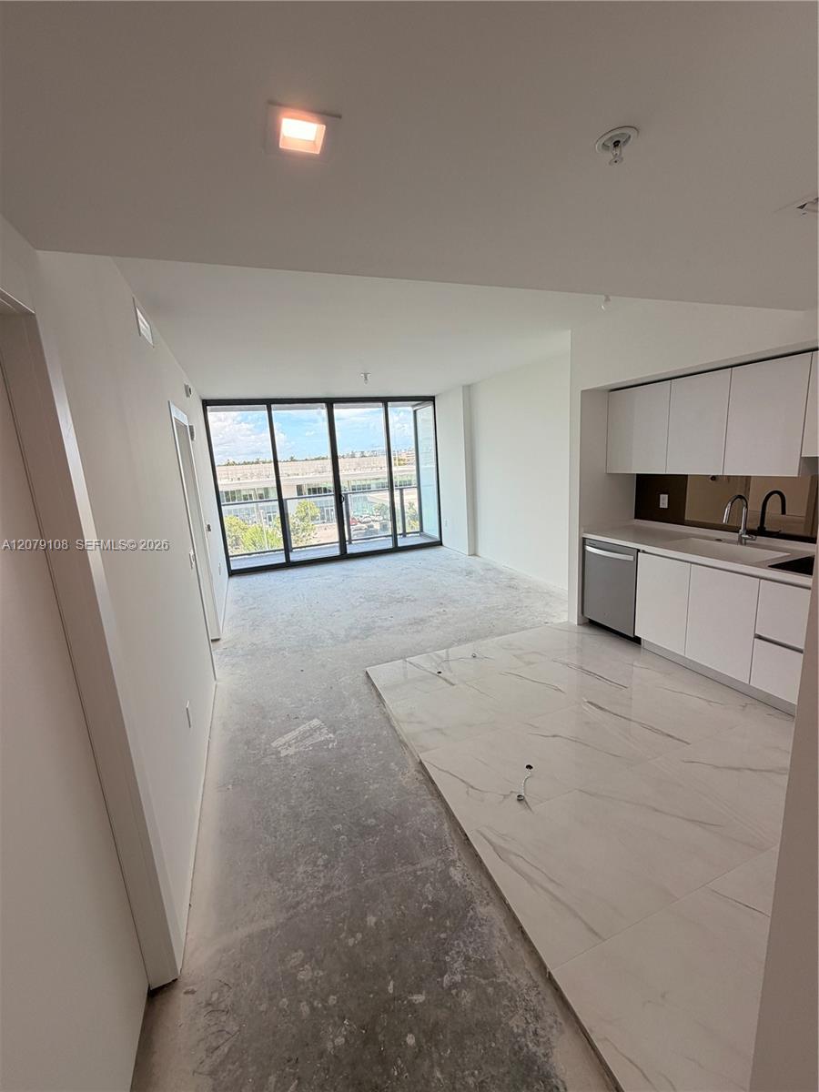 Photo of 1170 E Hallandale Beach 403 #403 listing for Sale