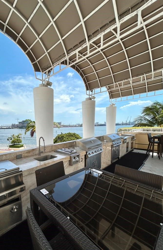 Photo of 808 Brickell Key Drive 404 #404 listing for Sale