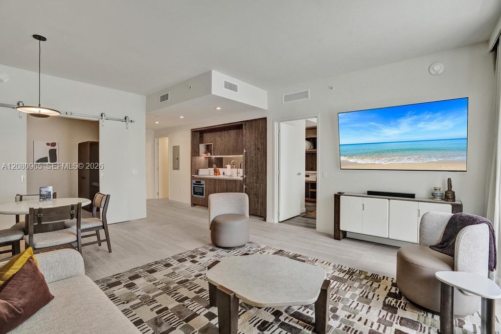 Photo of 1611 SW 2nd Avenue 402 #402 listing for Sale