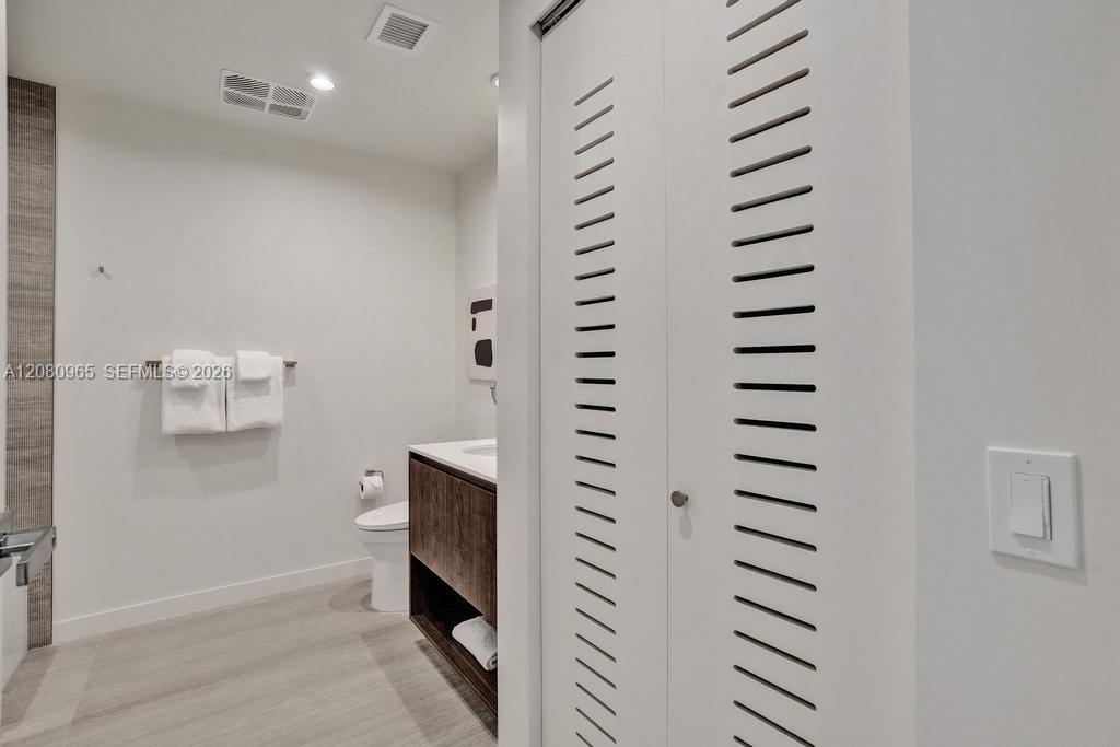 Photo of 1611 SW 2nd Avenue 402 #402 listing for Sale