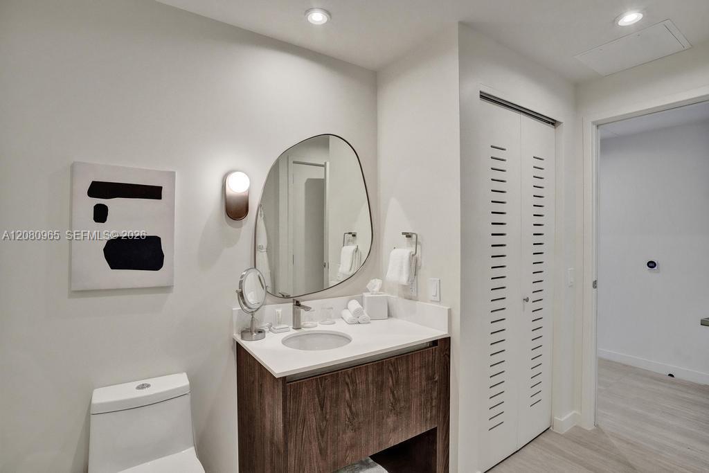 Photo of 1611 SW 2nd Avenue 402 #402 listing for Sale