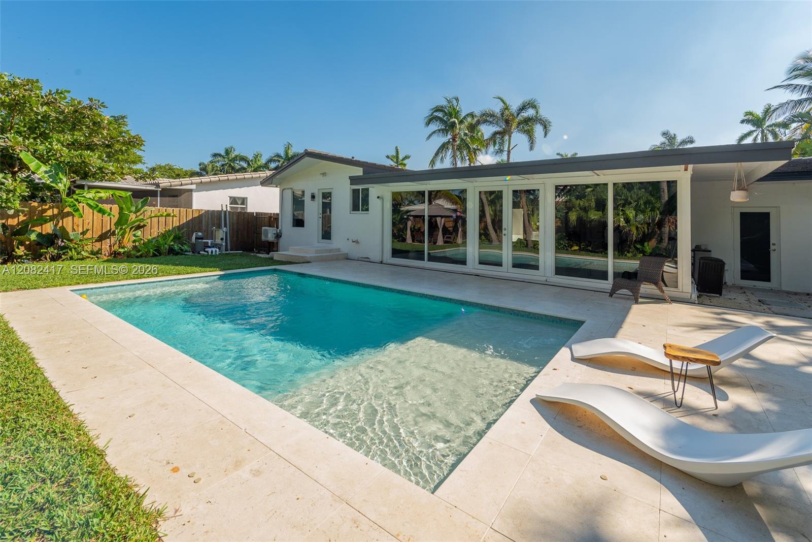 Photo of 1025 Washington Street # listing for Sale