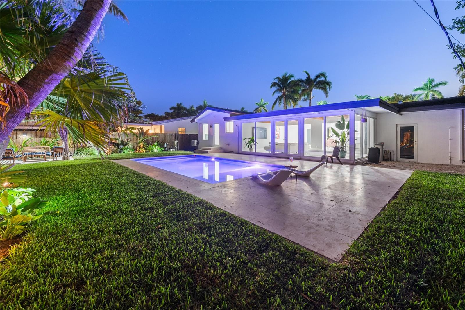 Photo of 1025 Washington Street # listing for Sale