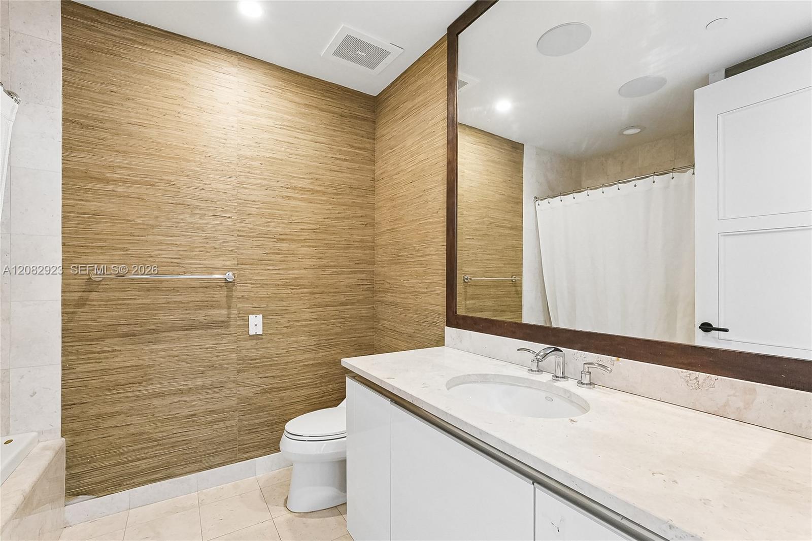 Photo of 16051 Collins Avenue 2903 #2903 listing for Sale