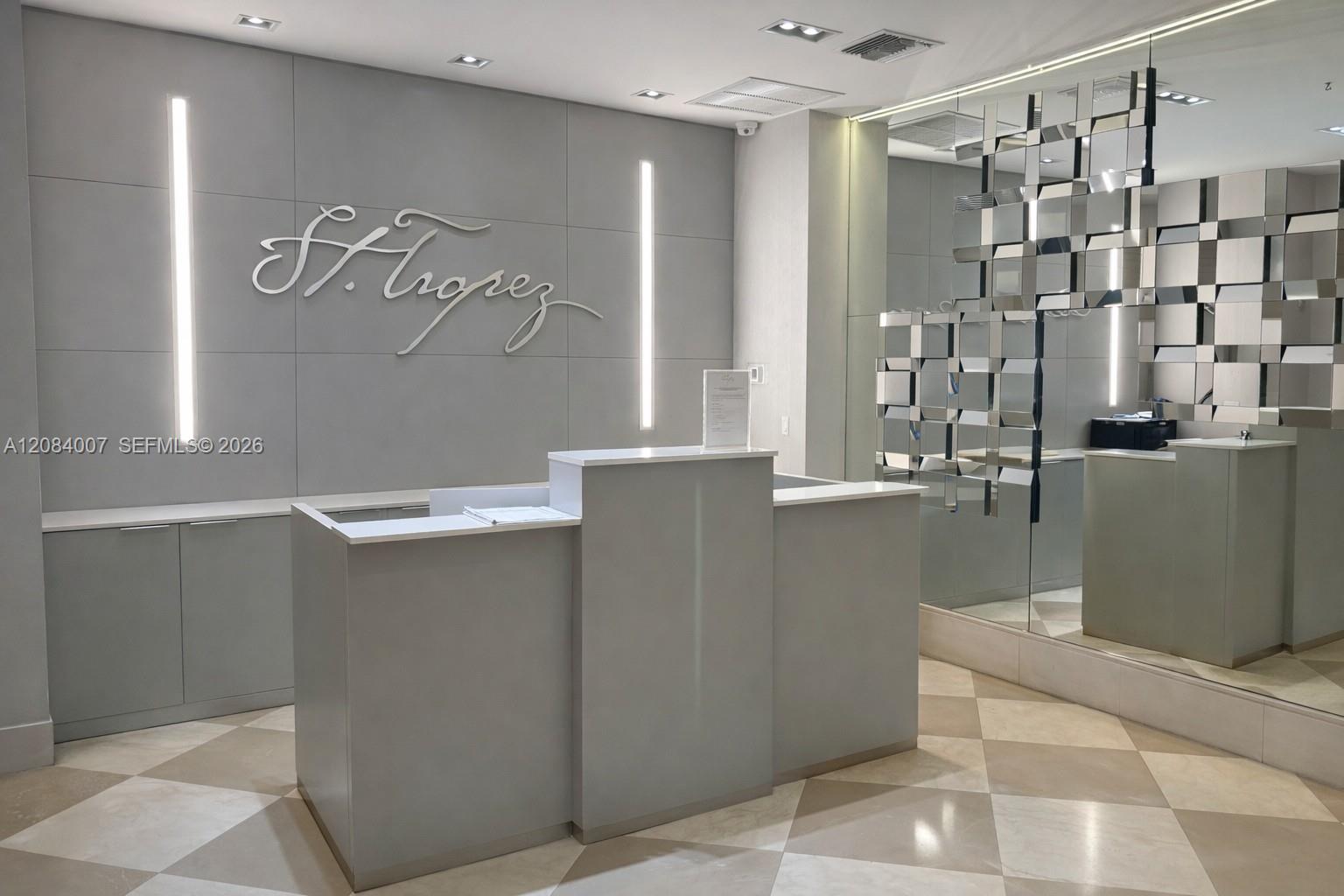 Photo of 250 NE Sunny Isles Boulevard TH-407 #TH-407 listing for Sale