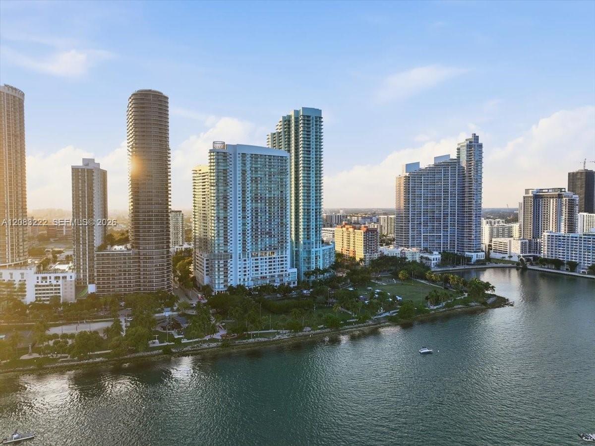 Photo of 1900 N Bayshore Drive 1518 #1518 listing for Sale