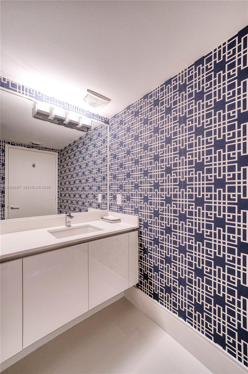 Photo of 300 Sunny Isles Boulevard 4-1701 #4-1701 listing for Sale