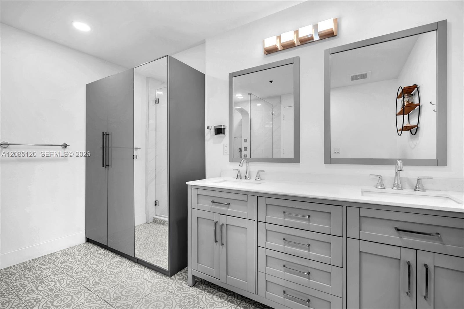 Photo of 3029 NE 188th Street 725 #725 listing for Sale