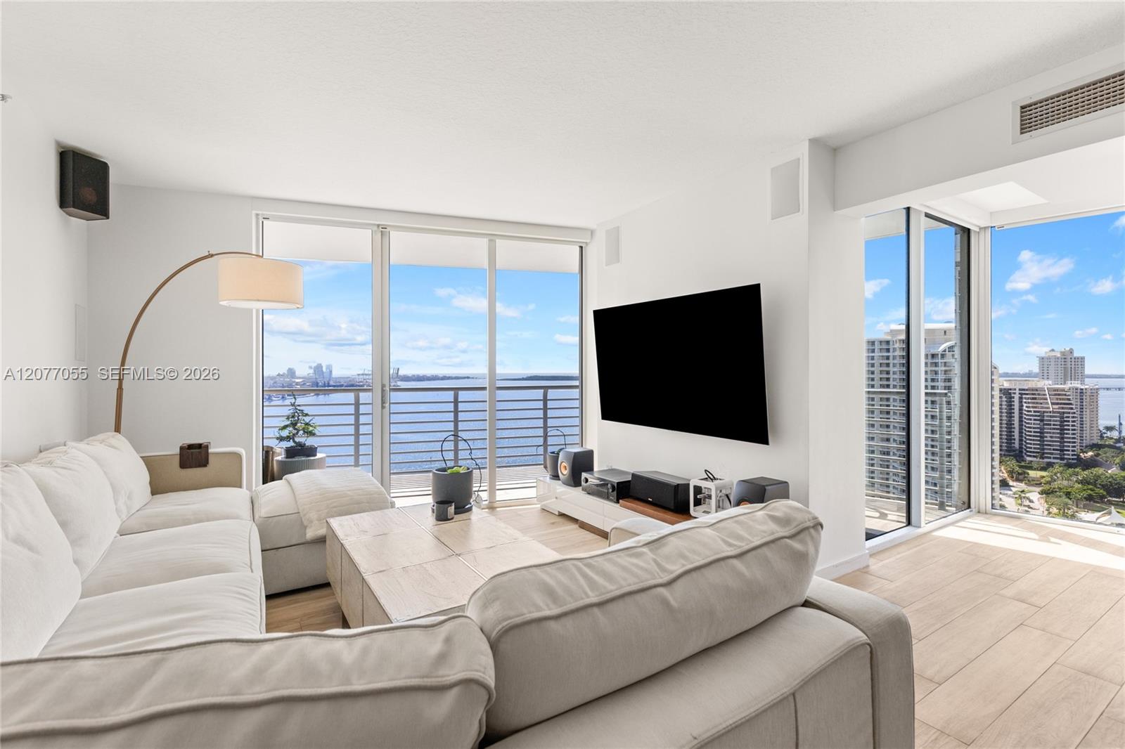 Photo of 325 S Biscayne Boulevard 2723 #2723 listing for Sale