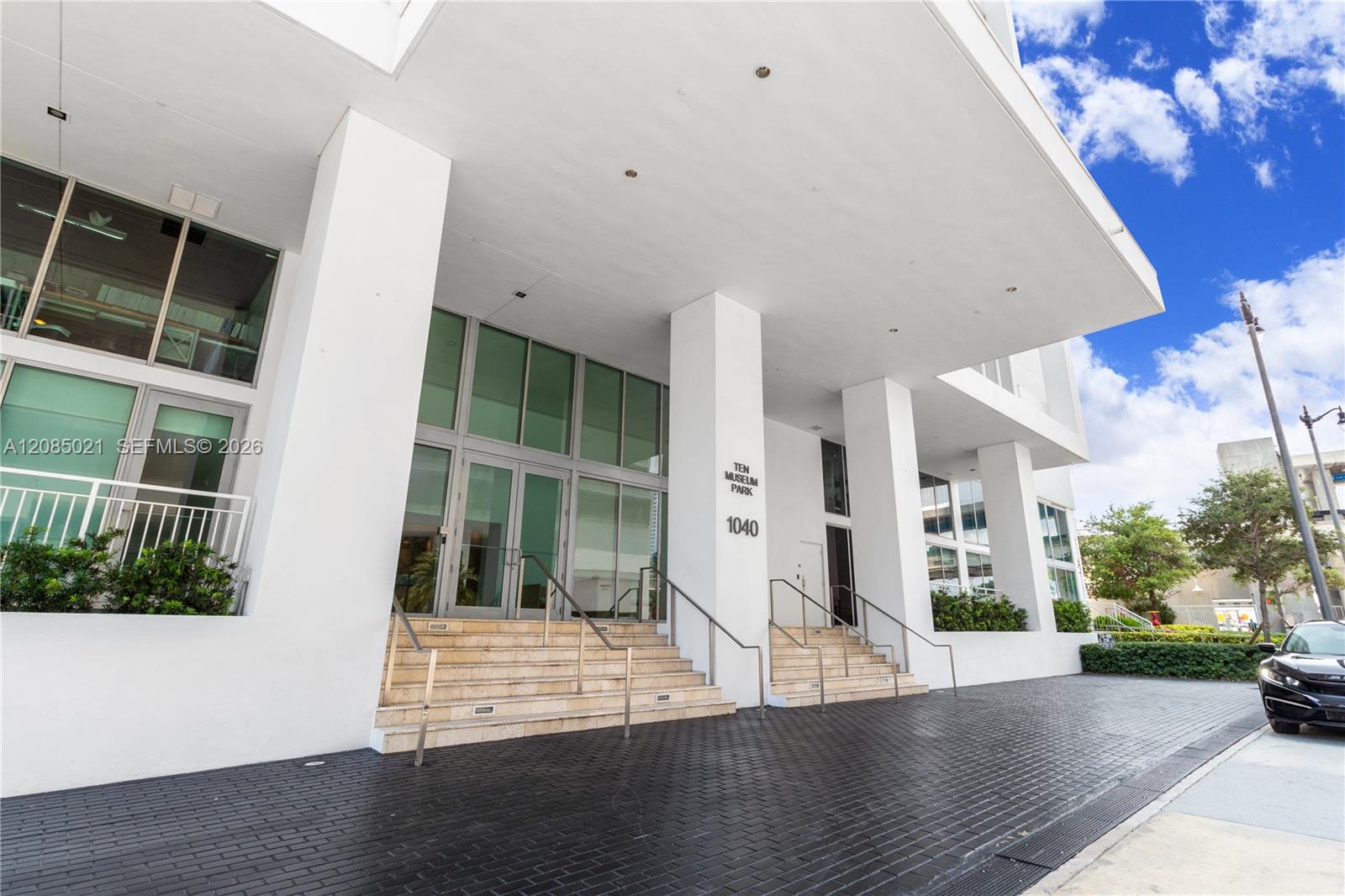 Photo of 1040 Biscayne Boulevard 1806 #1806 listing for Sale
