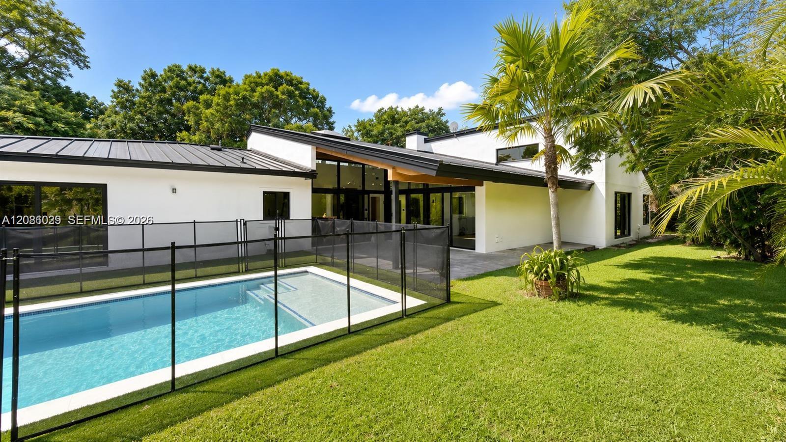 Photo of 2765 NE 35th Drive # listing for Sale