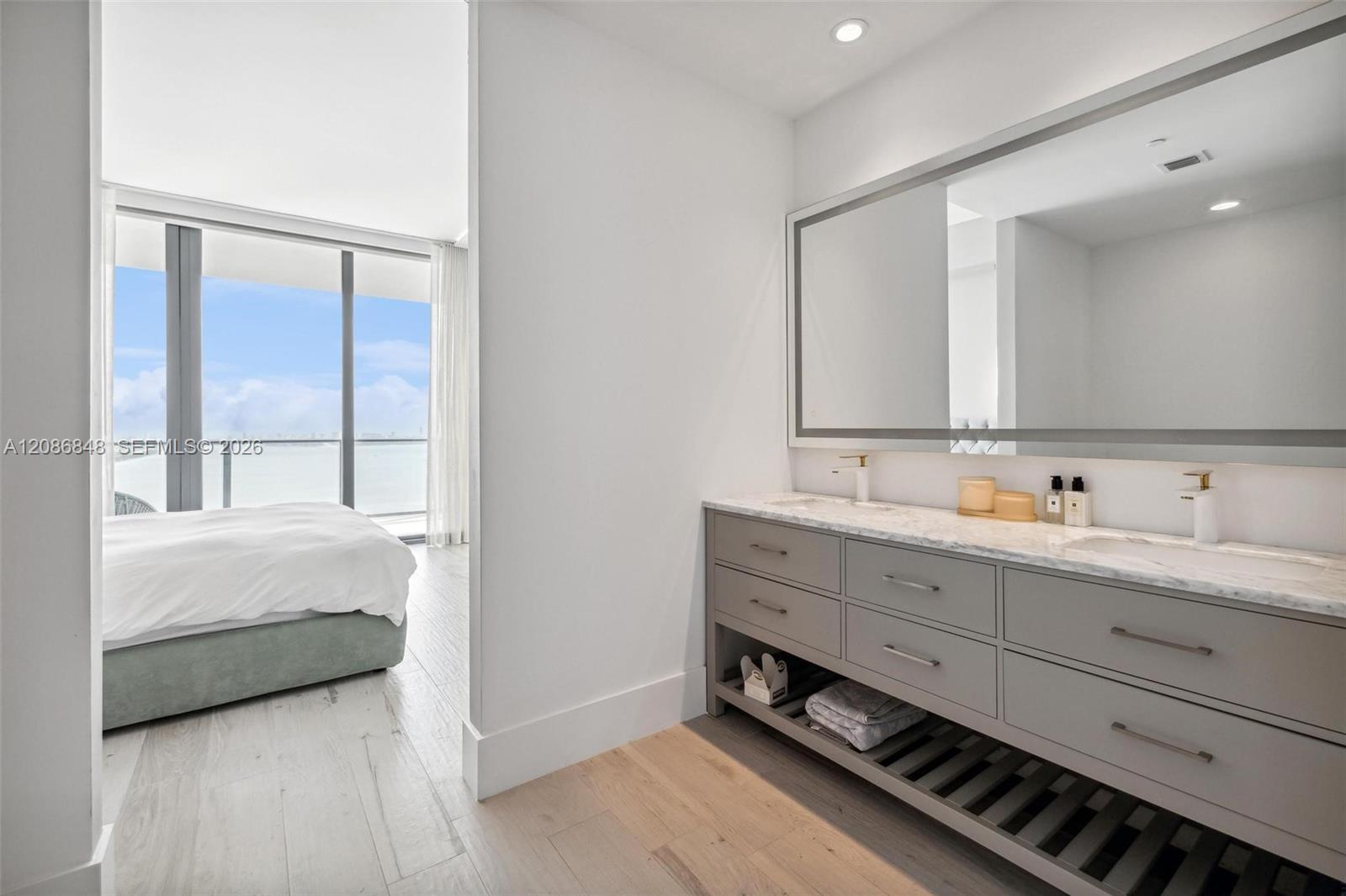 Photo of 480 NE 31st Street 3501 #3501 listing for Sale