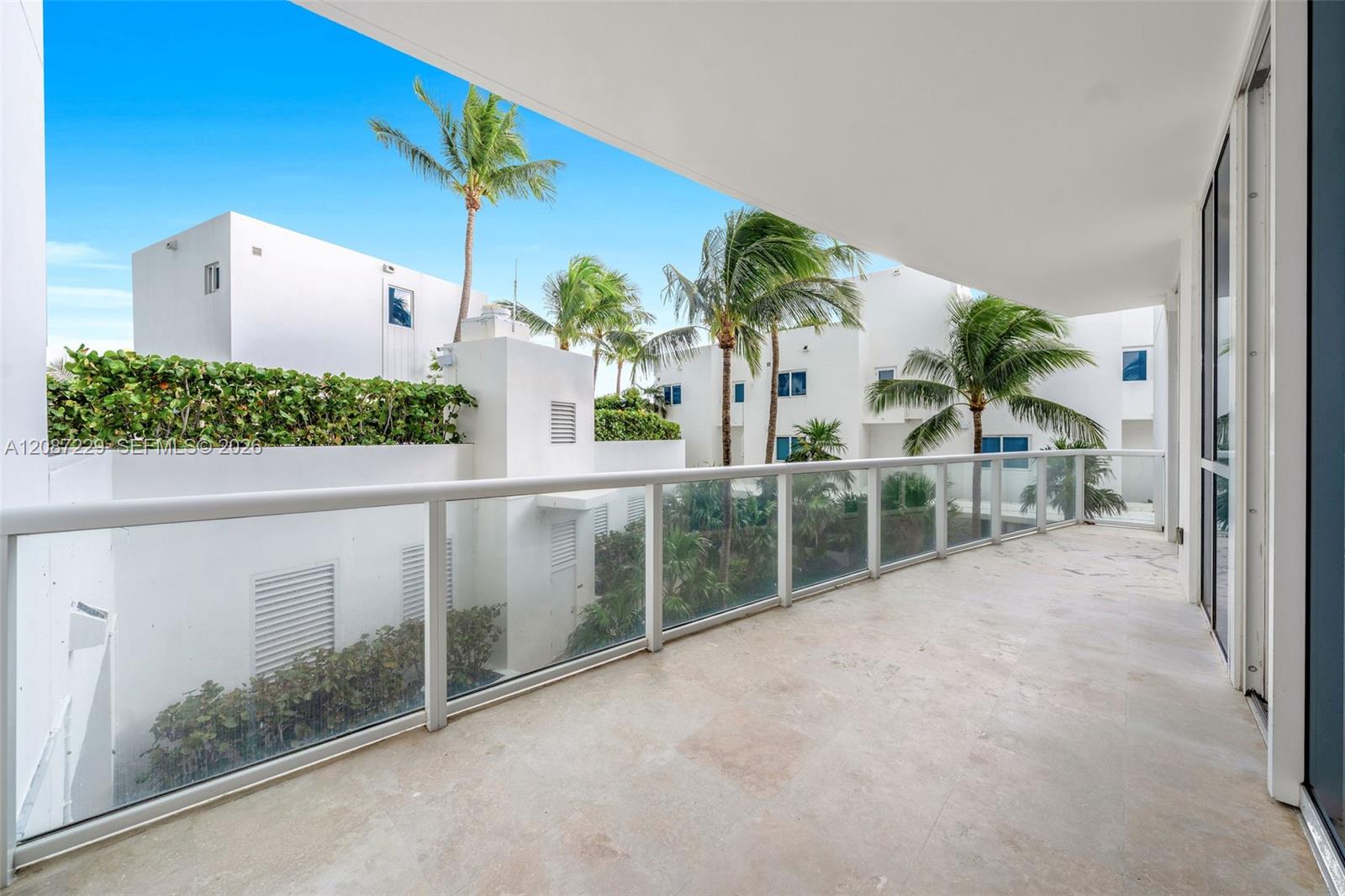 Photo of 50 S Pointe Drive 514 #514 listing for Sale