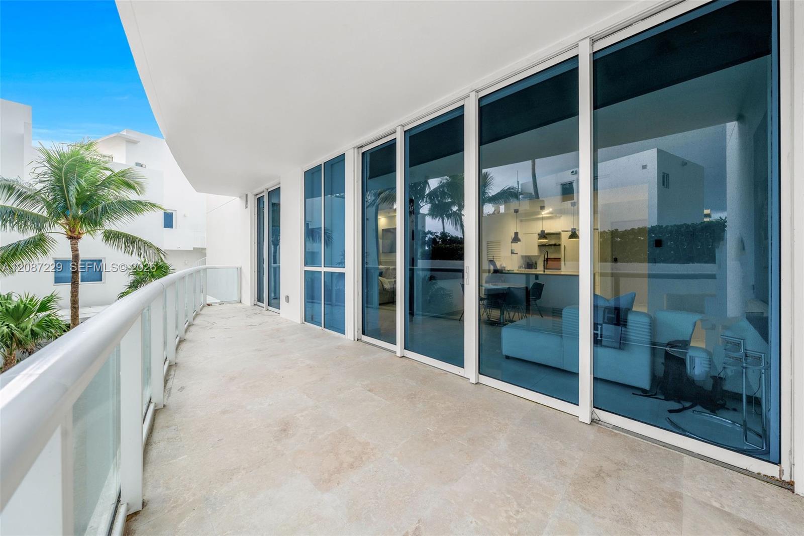 Photo of 50 S Pointe Drive 514 #514 listing for Sale