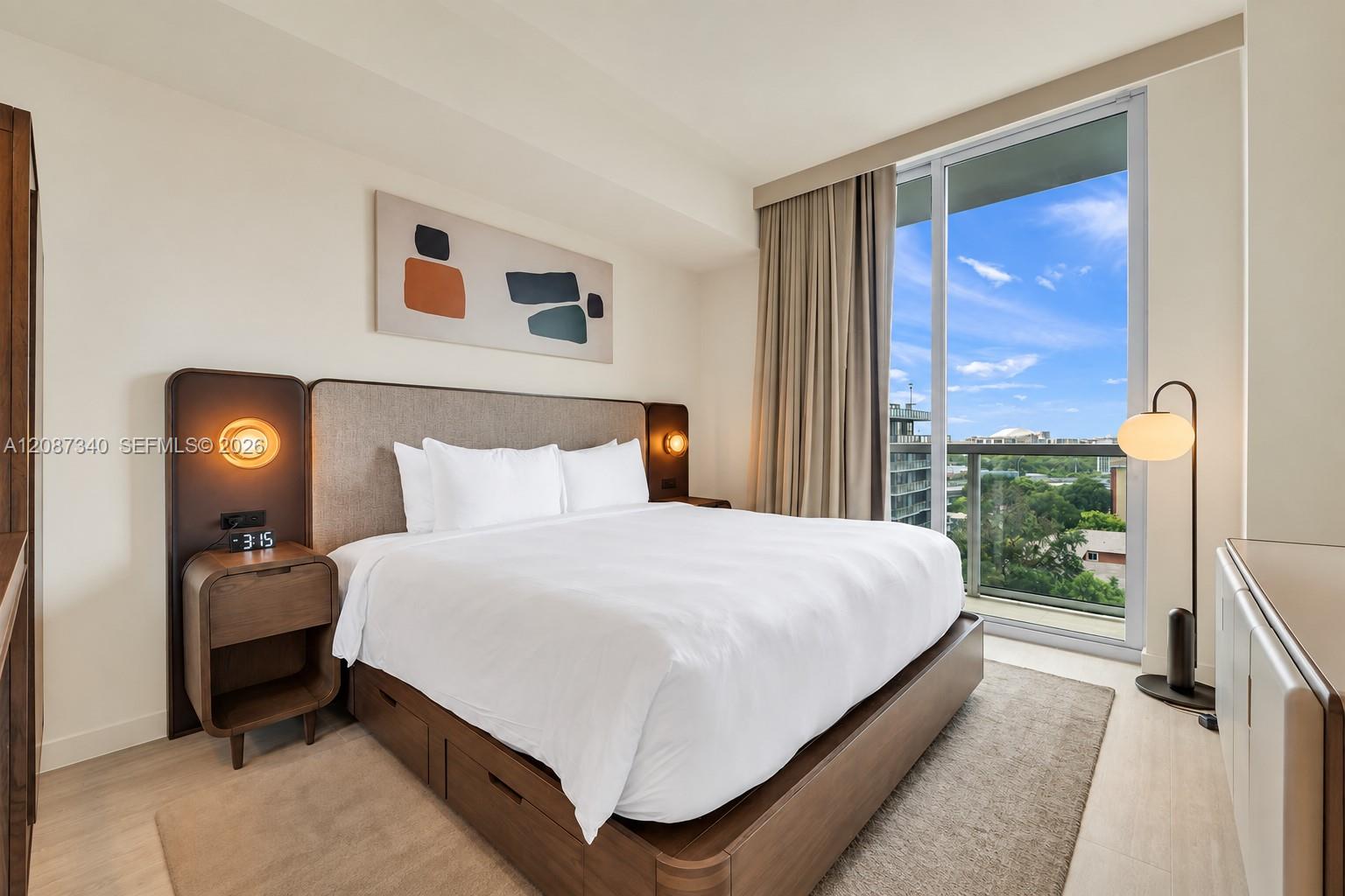Photo of 1611 SW 2nd Avenue 605 #605 listing for Sale