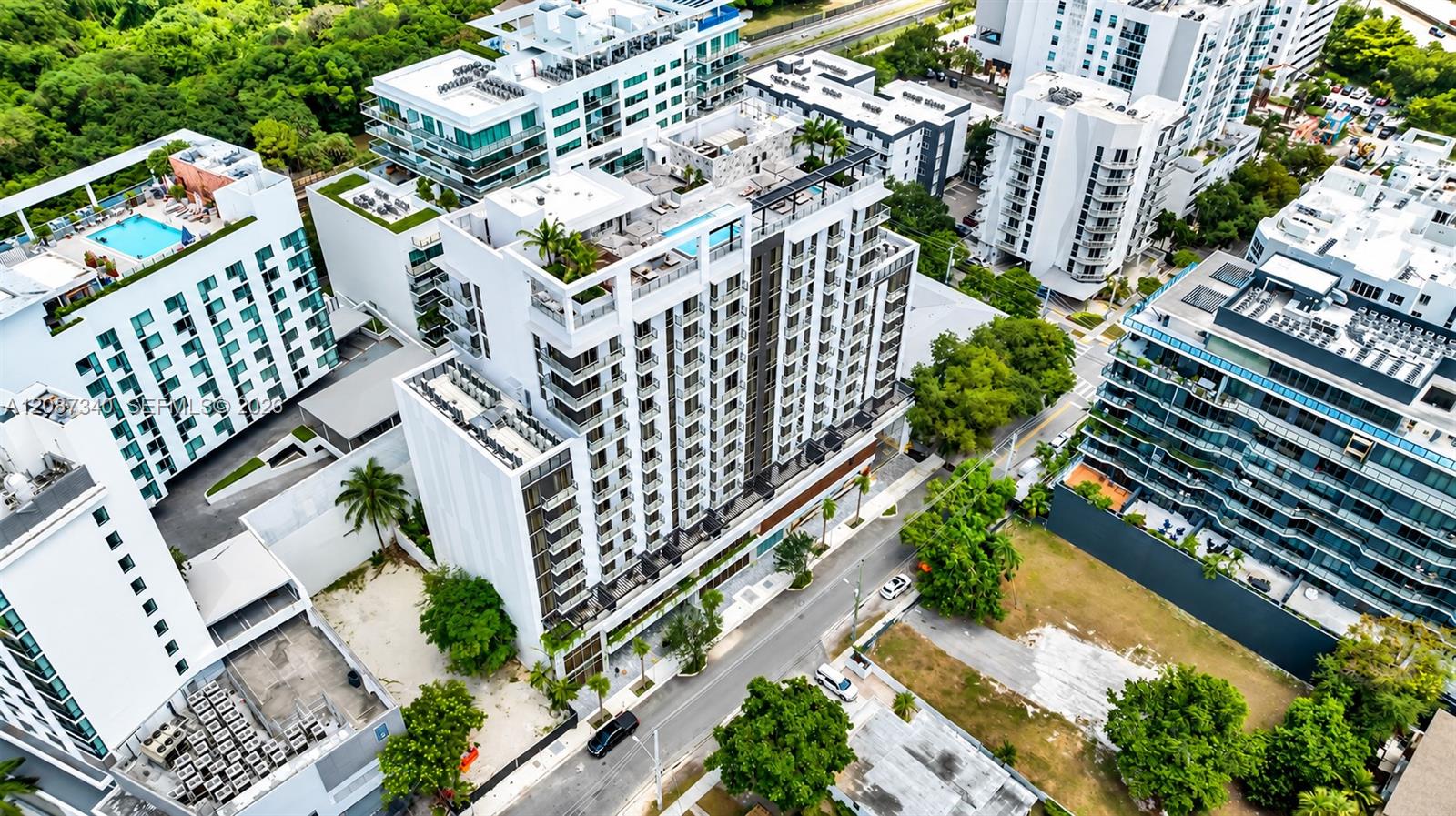Photo of 1611 SW 2nd Avenue 605 #605 listing for Sale