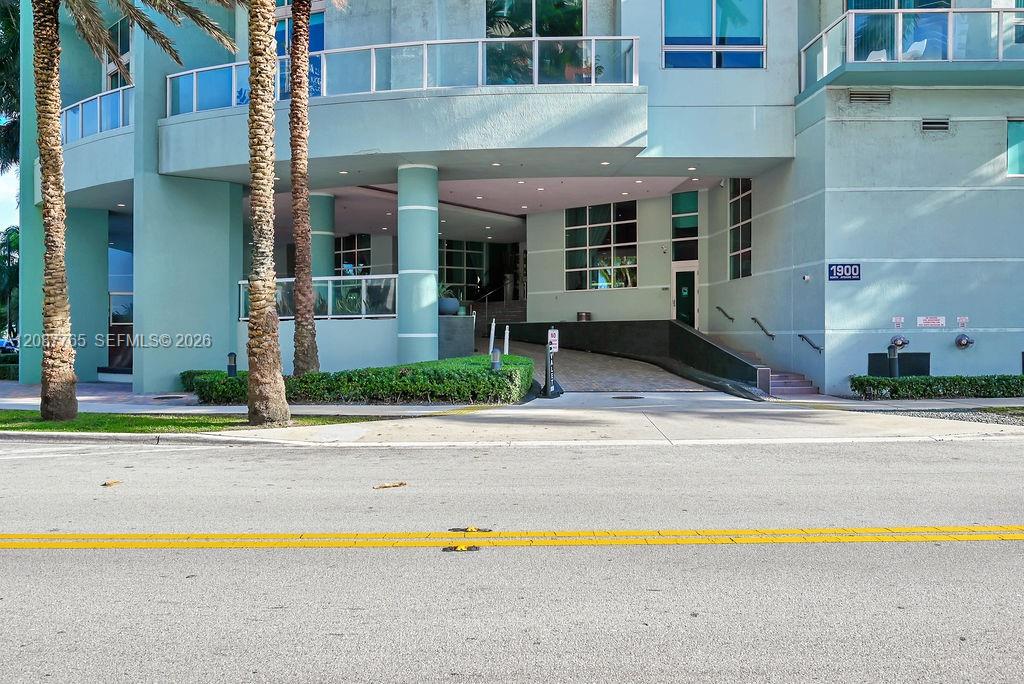 Photo of 1900 N Bayshore Drive 5103 #5103 listing for Sale
