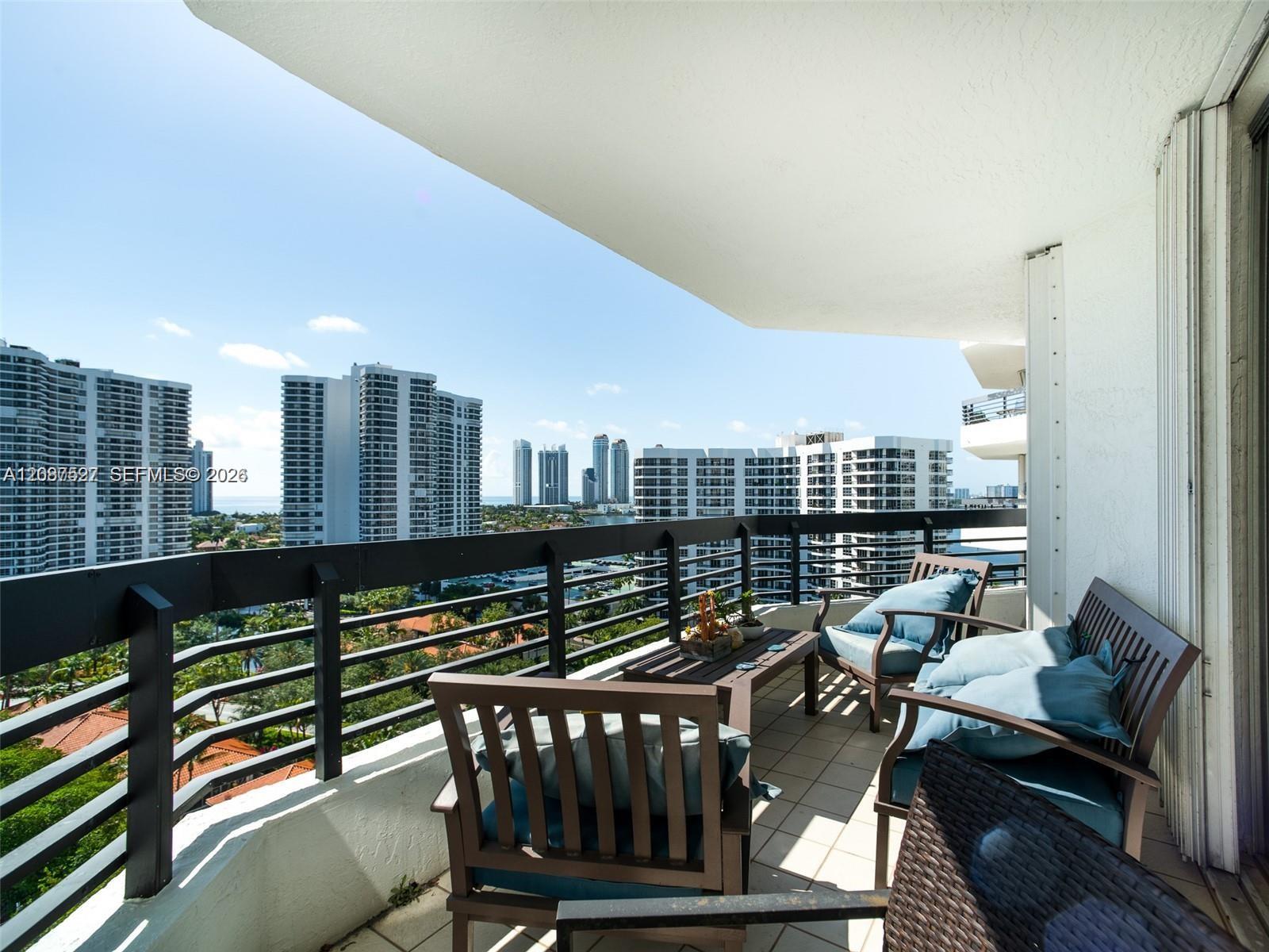 Photo of 3500 Mystic Pointe Drive 1607 #1607 listing for Sale